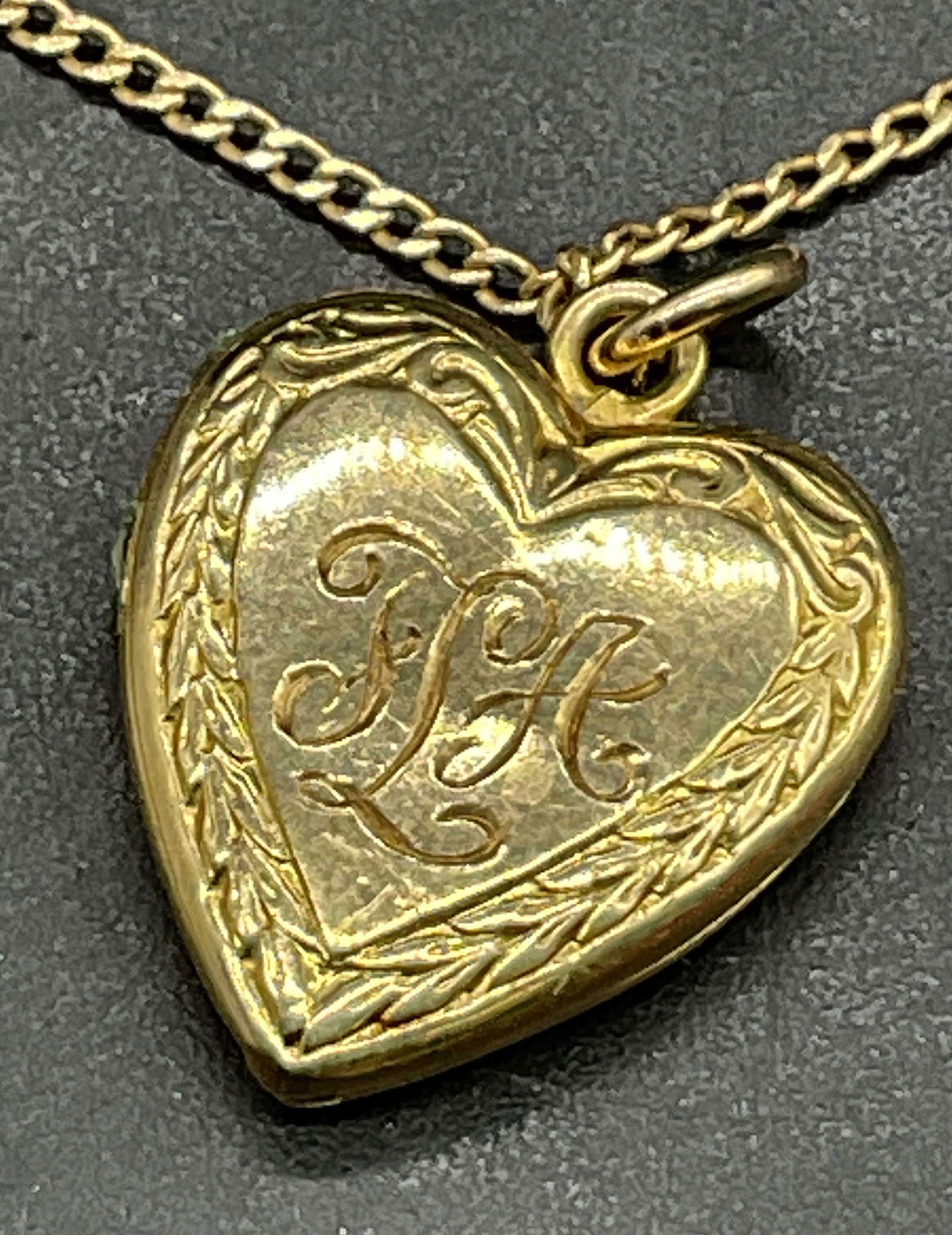 14K Heart Locket Pendant W/ 10K Necklace Chain (1 of 8)