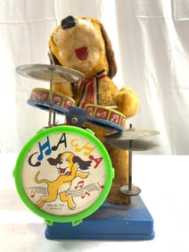 Vntg Cha Cha The Drummer Dog Toy