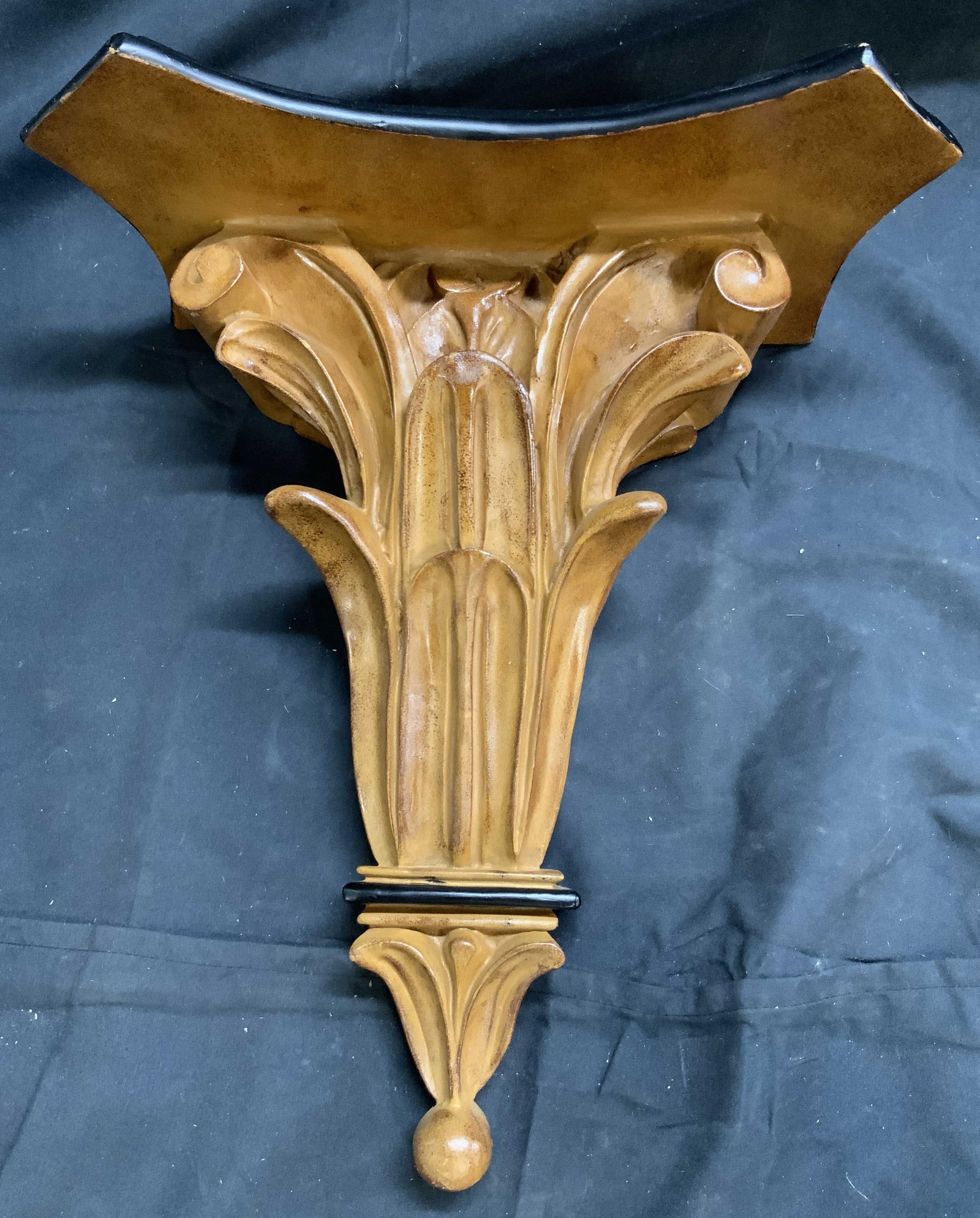 Acanthus Leaf Wall Shelf Wall Decor (1 of 6)