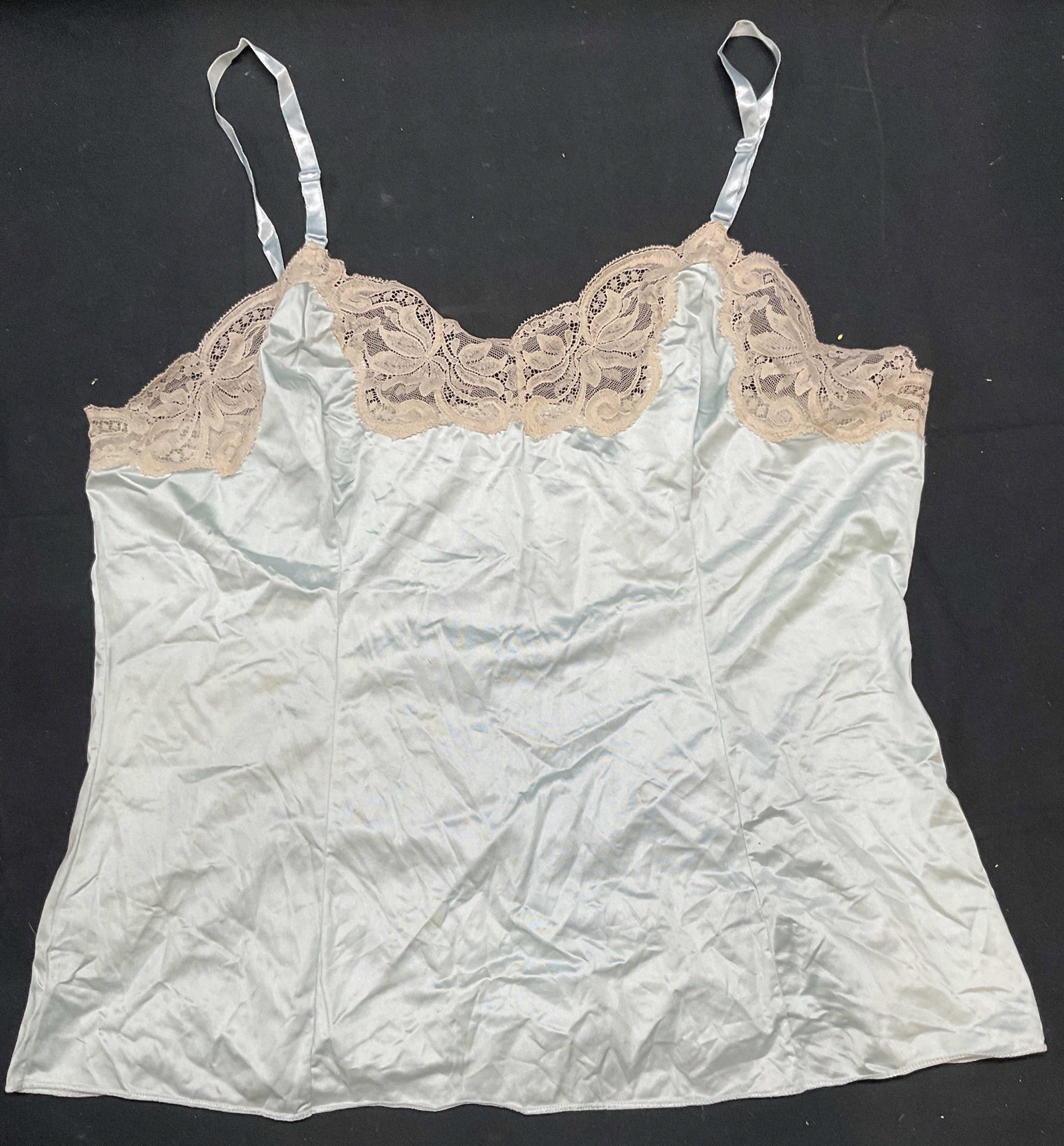 Vtg Wonder Maid Blue Camisole Top: Vintage Wonder Mid light blue beige lace trim camisole top. Size 38. Nylon. Some wear to material consistent with exposure. Wonder maid, wonder maid camisole, ladies vintage camisole, ladies vintage t