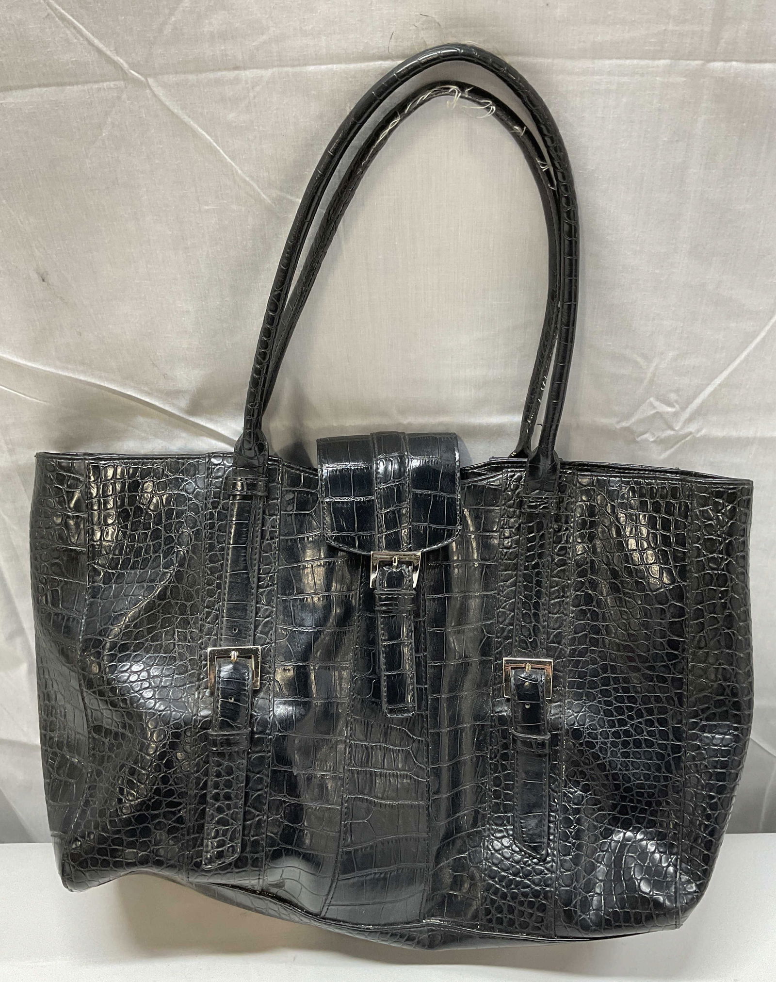 BCBG Paris Black Leather Handbag (1 of 8)