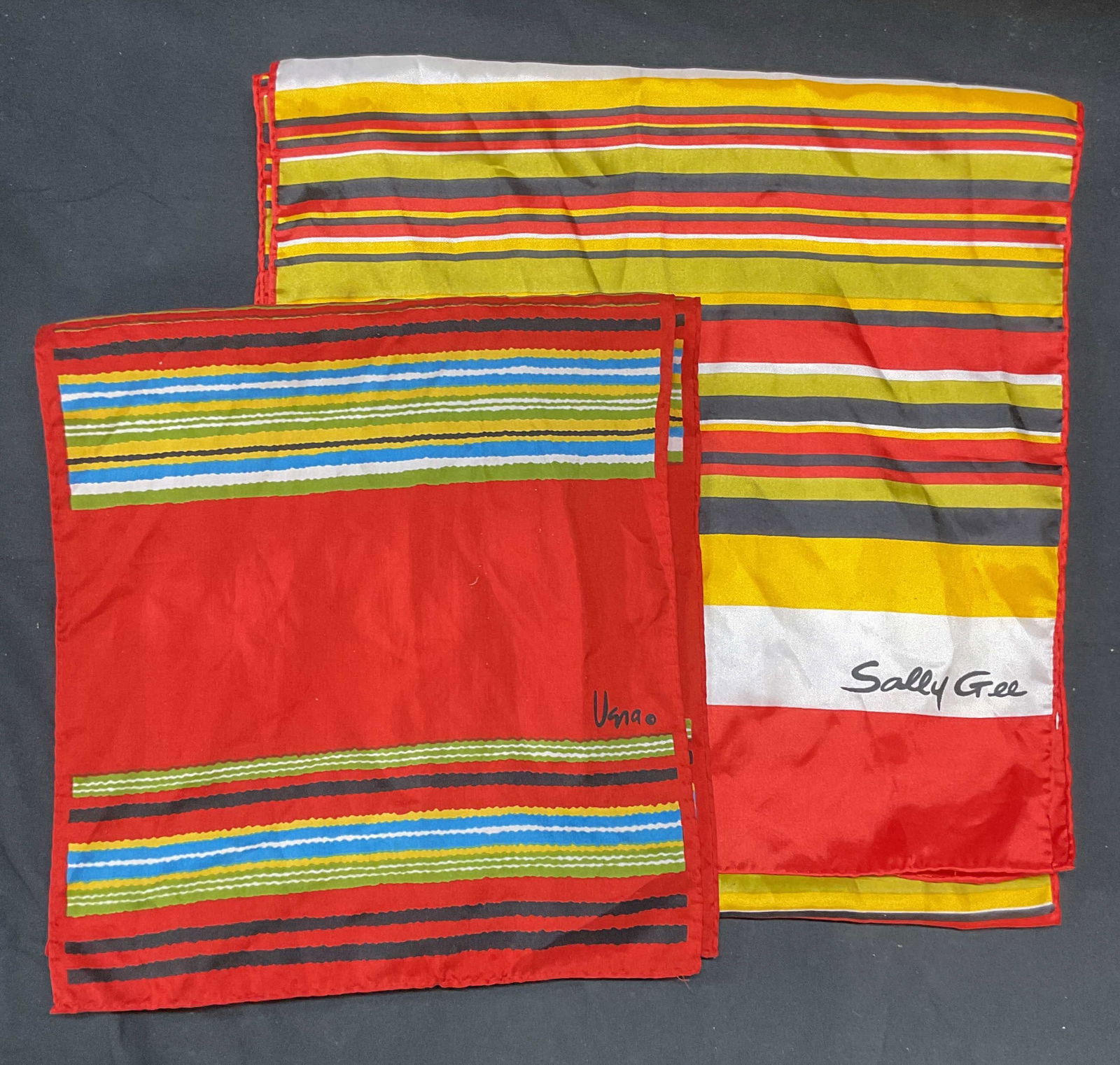 Lot 2 Sally Gee & Vera Red Striped Scarves (1 of 7)