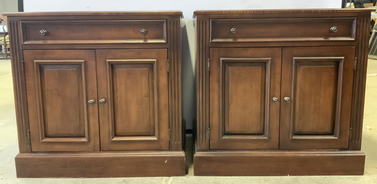 ETHAN ALLEN Pr Wooden Cabinets W Drawers (1 of 11)