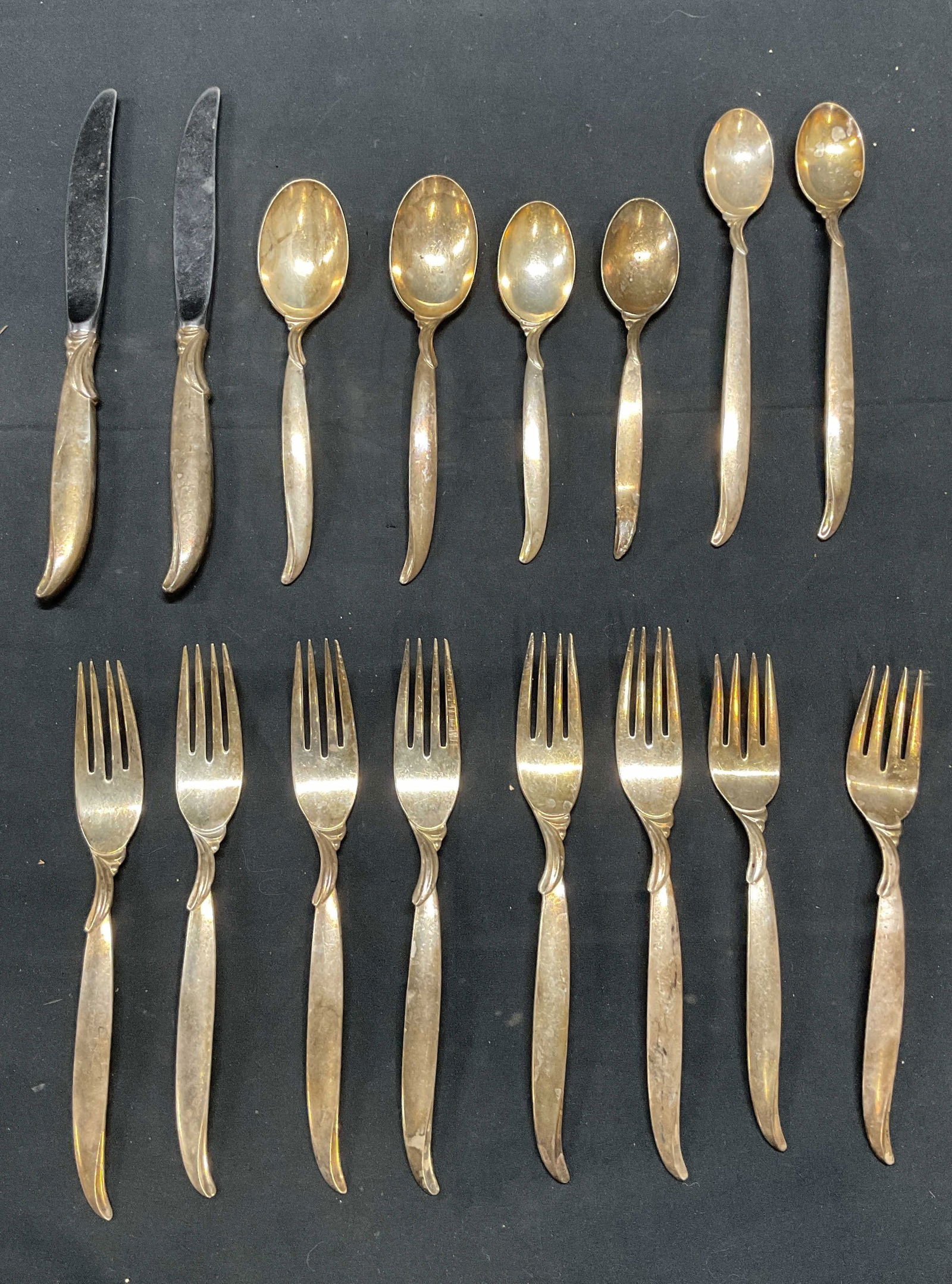 Set 16 Rogers Bros Flair Silver Pl Flatware (1 of 7)