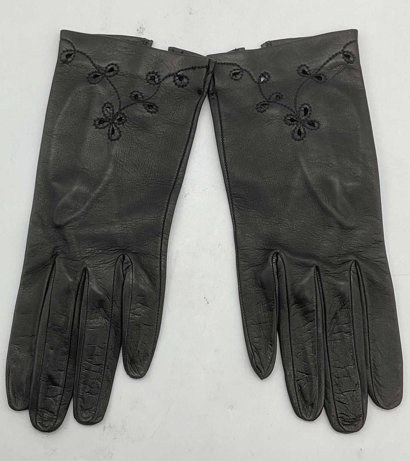 Vintage Black Leather Embroidered Gloves NWOT (1 of 6)