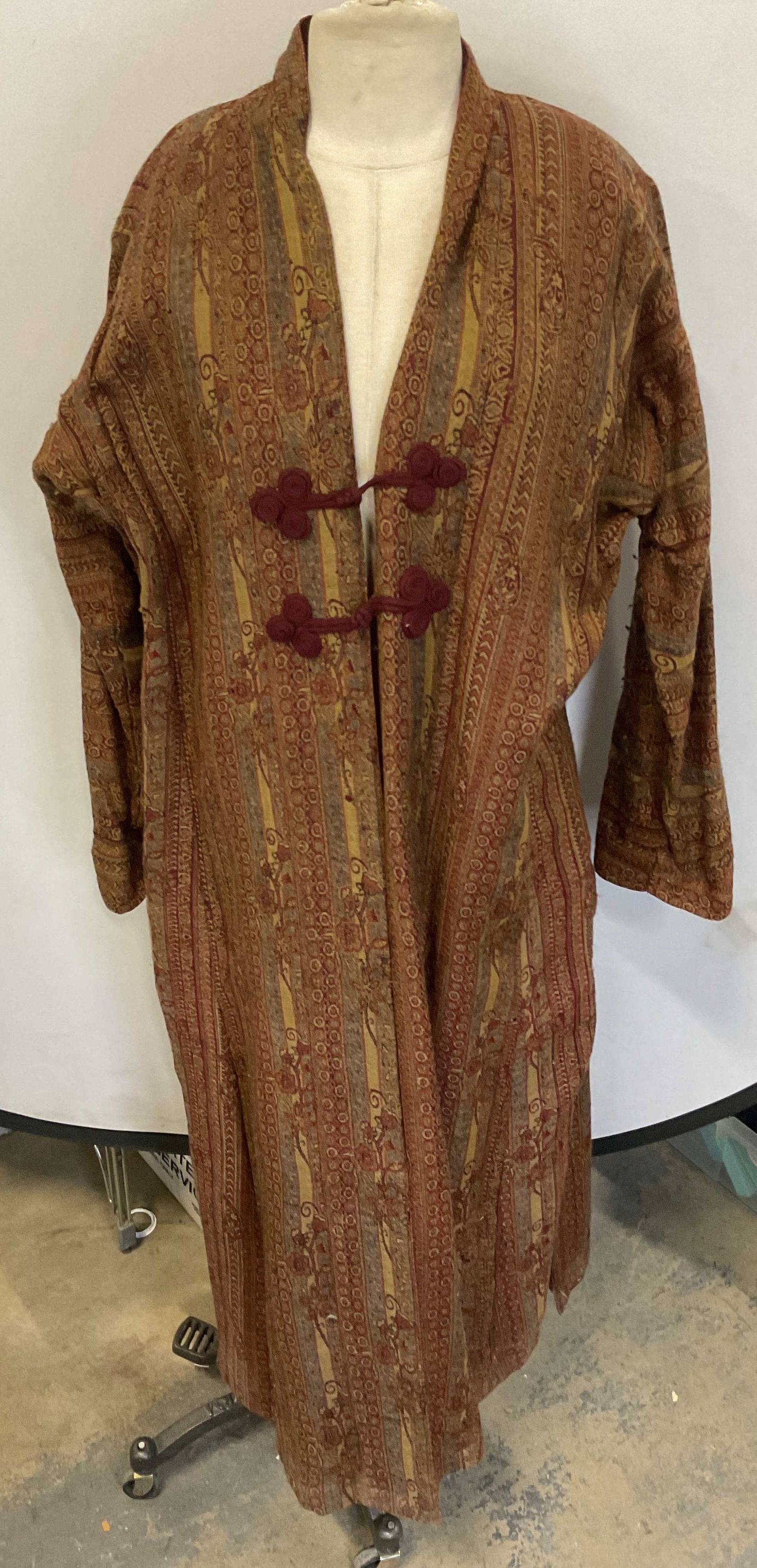 Vtg J Peterman Red Floral Wood Long Jacket (1 of 8)