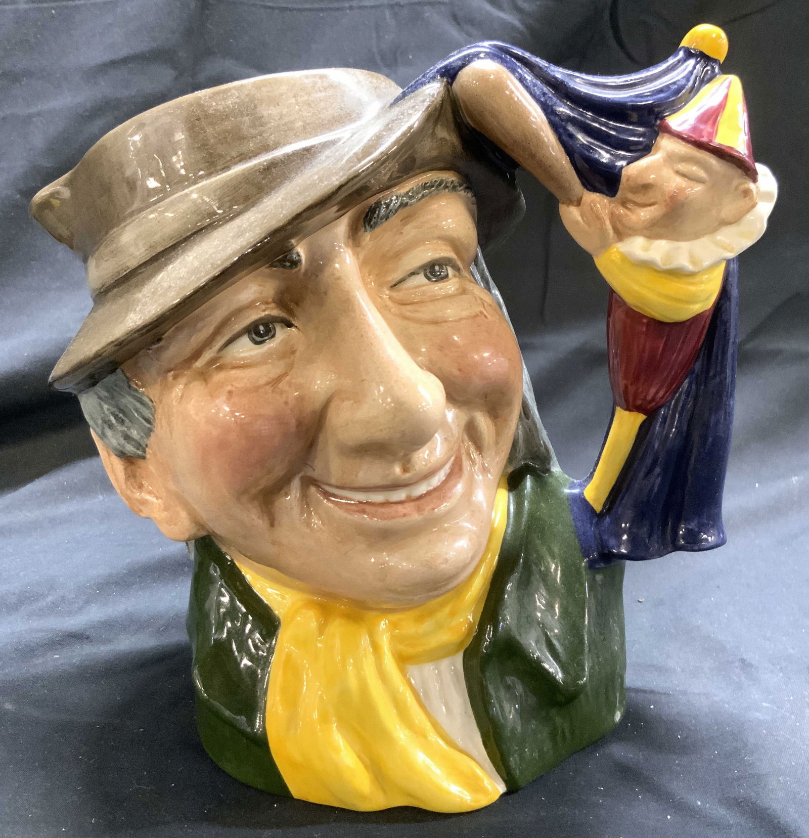 ROYAL DOULTON Punch & Judy Man Pitcher (1 of 8)