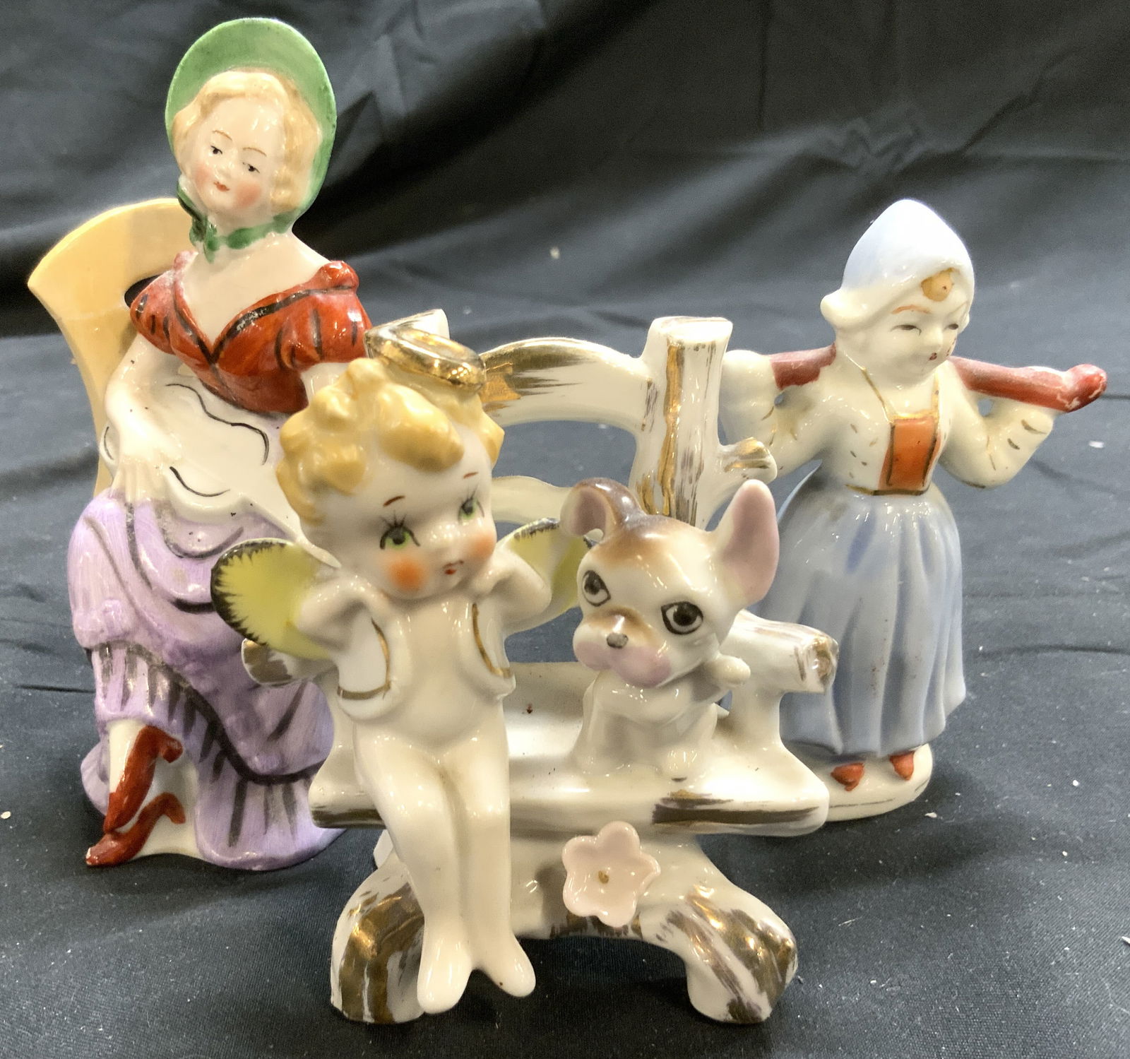 Lot 3 Vtg Assorted H Painted Porc Figures (1 of 9)