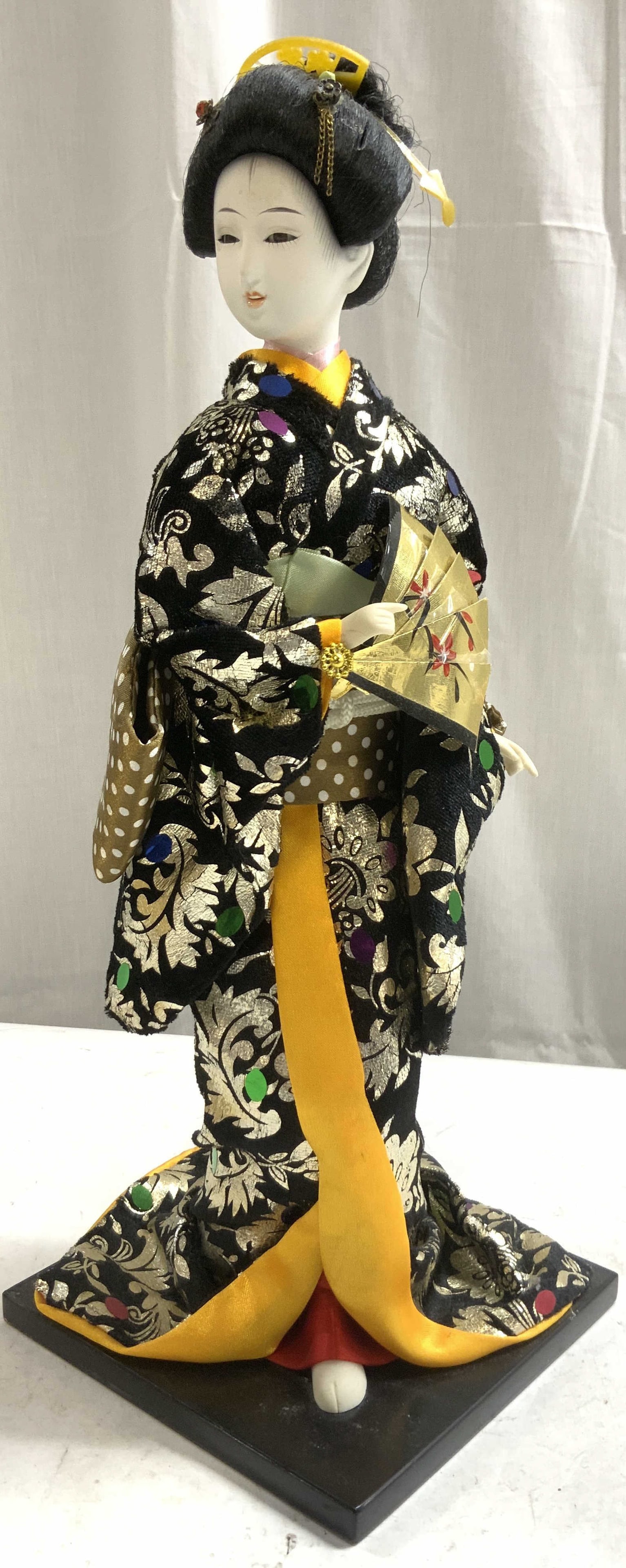 Vintage Asian Geisha Doll Figure W Base (1 of 7)