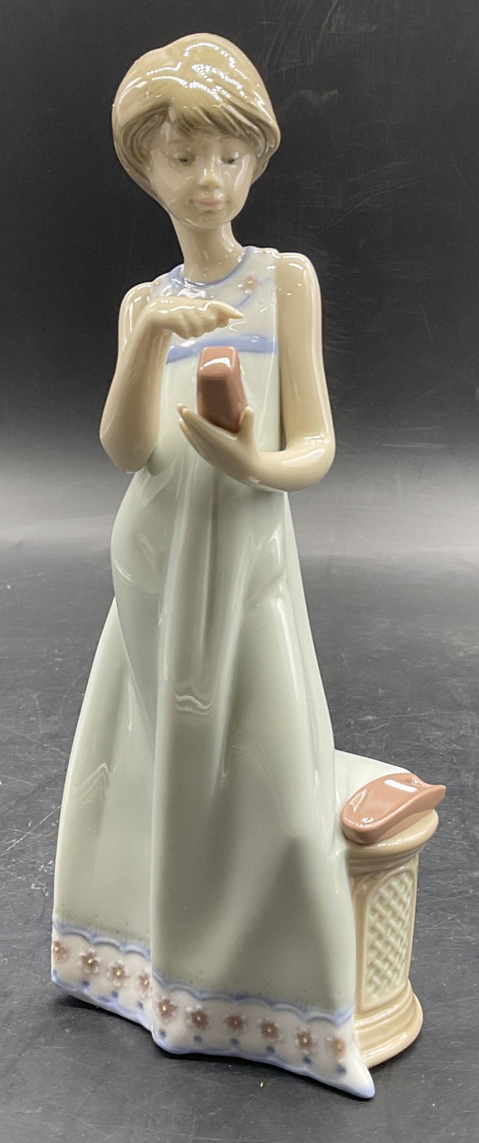1988 LLADRO Calling A Friend Porcelain Figural, Sp (1 of 11)