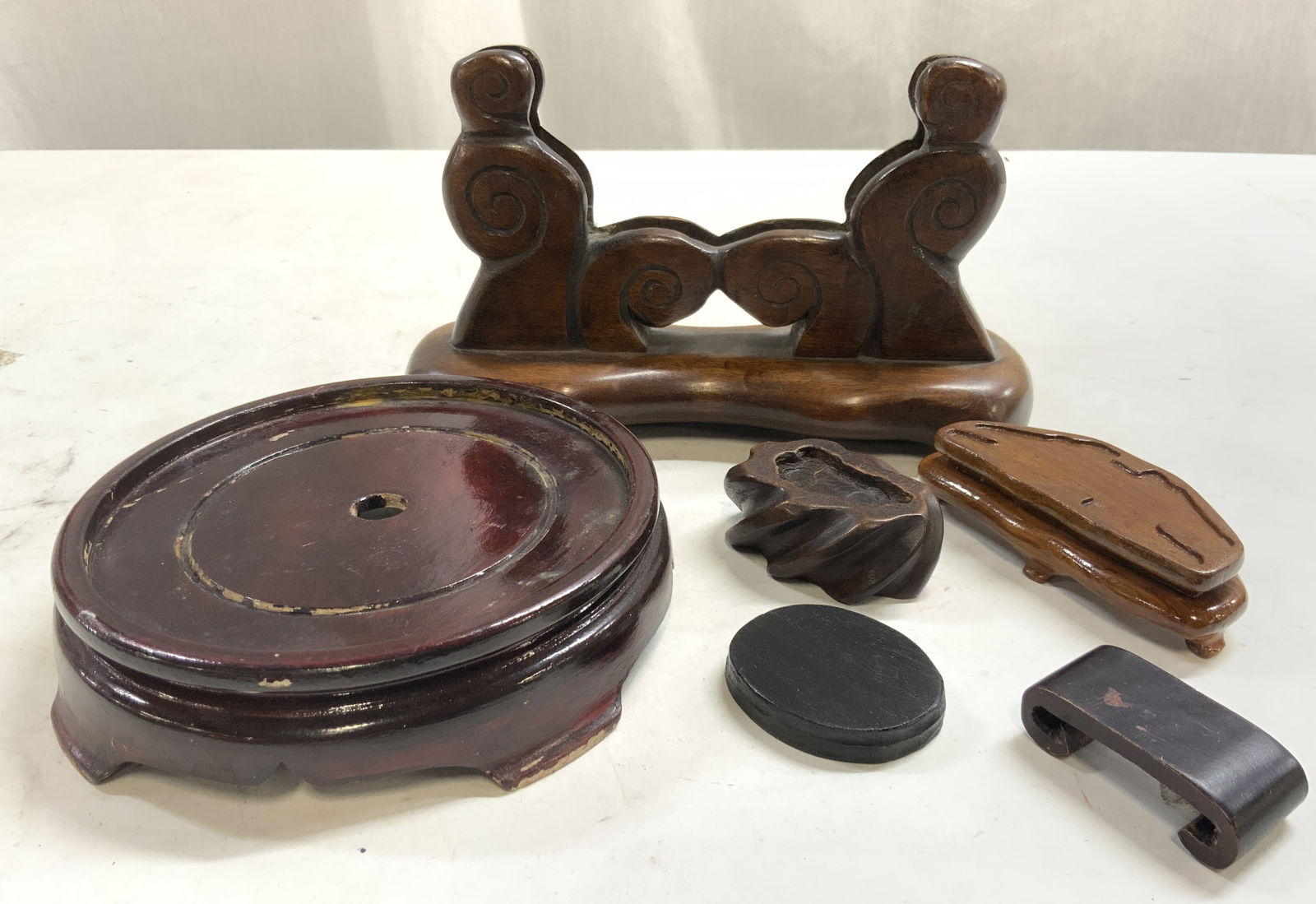 Lot 6 Assorted Asian Carved Wooden Stands (1 of 7)
