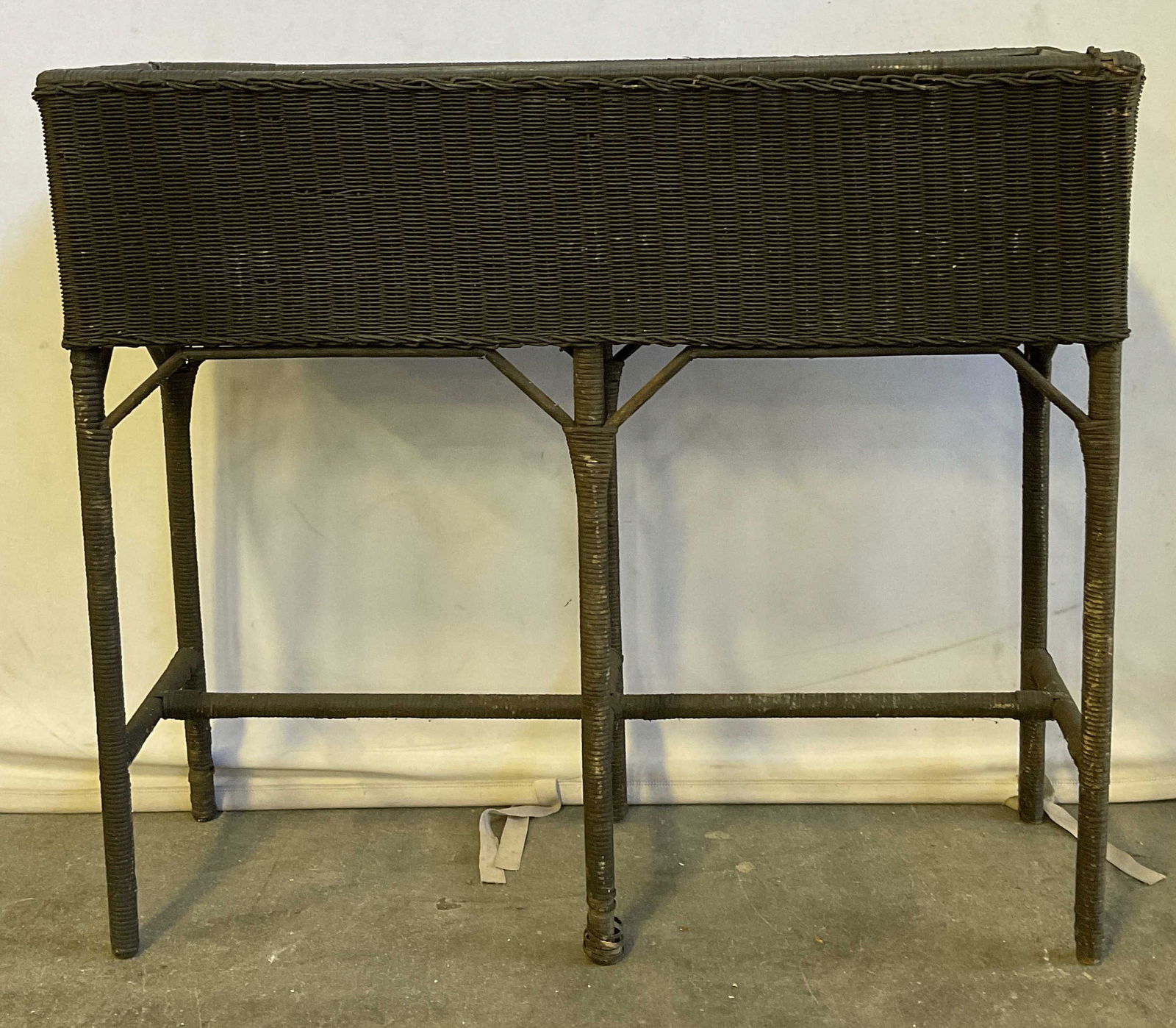 Vtg Brown Woven Wicker Rectangular Planter, Insert (1 of 8)