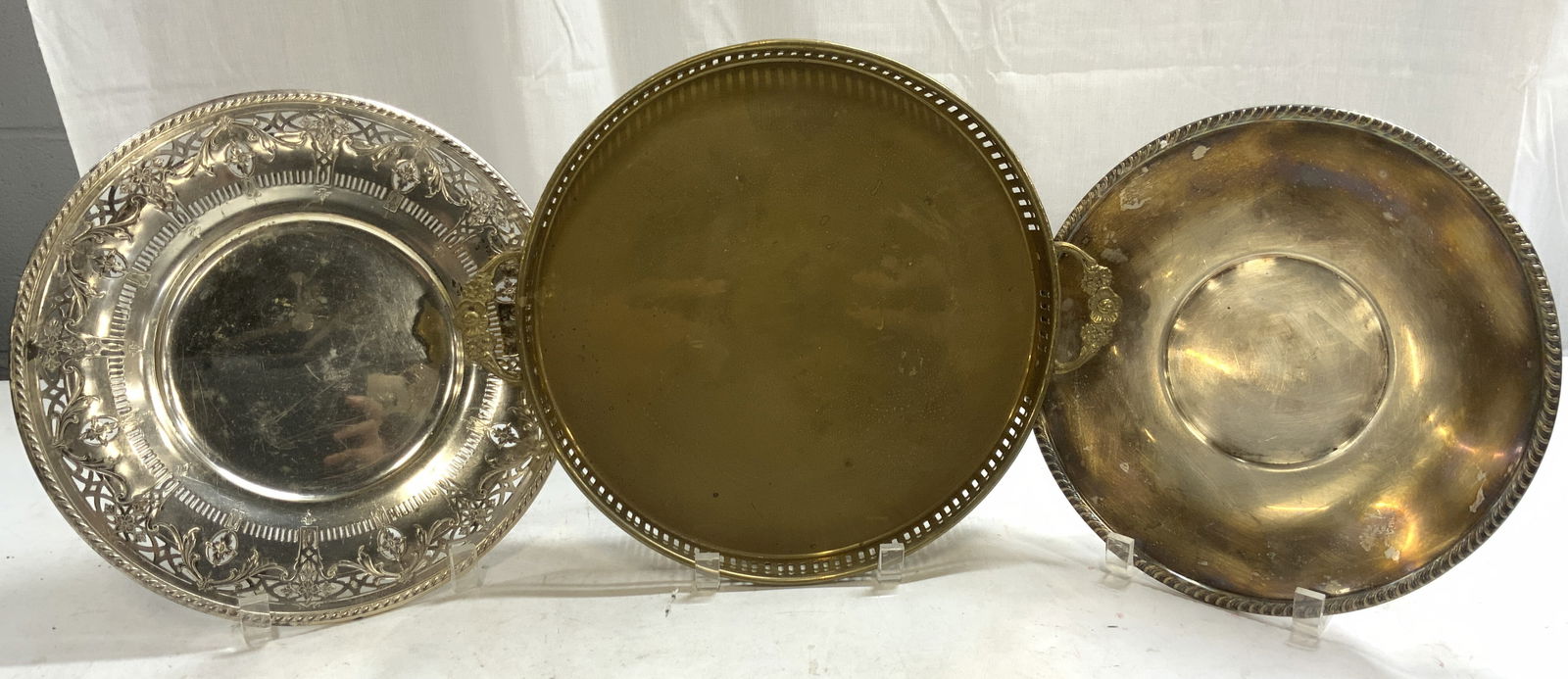 Lot 3 Vintage Silver Plate & Brass Trays (1 of 9)