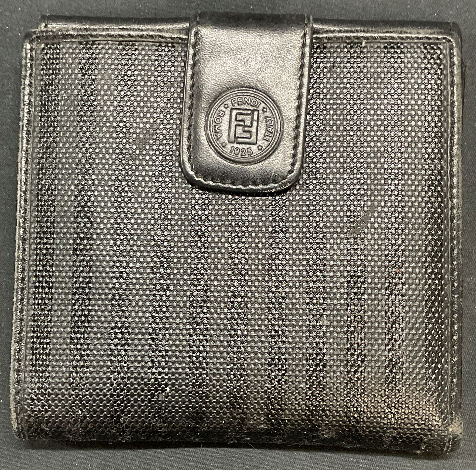 Vtg FENDI Black Leather Bifold Wallet, Italy (1 of 8)
