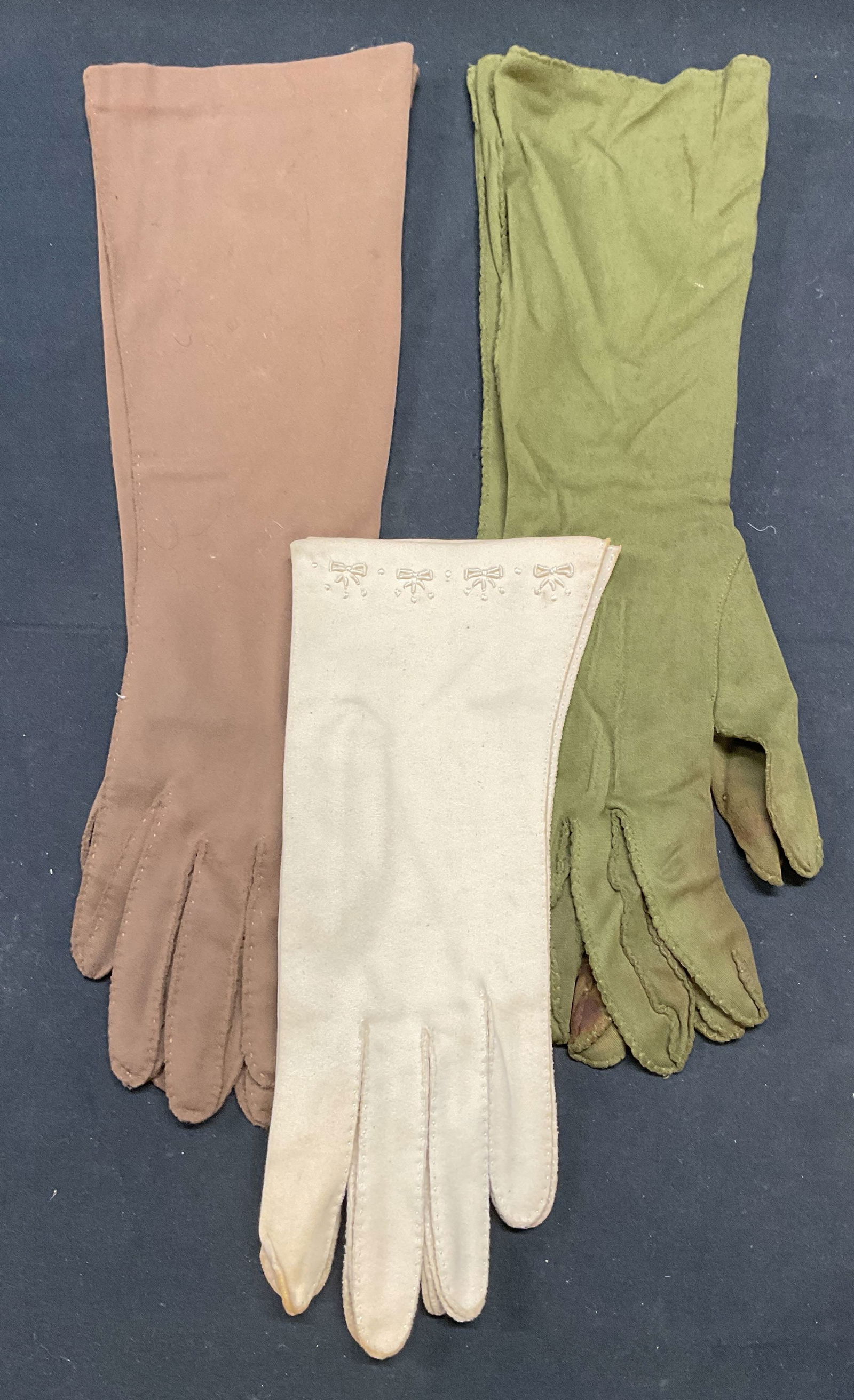 Lot 3 Van Raalte Green Gloves, Aris Gloves + (1 of 9)