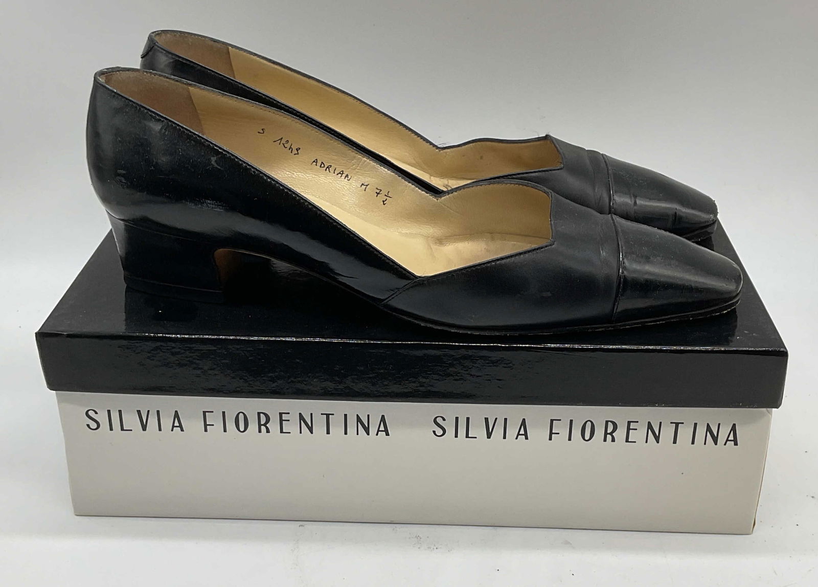 Silvia Fiorentina Black Leather Heels, Italy: Silvia Fiorentina black leather heals. Made in Italy. Size 7.5. Wear to interior and soles consistent with wear. Includes original box. Silvia Fiorentina, Silvia Fiorentina heels, designer heels, desi