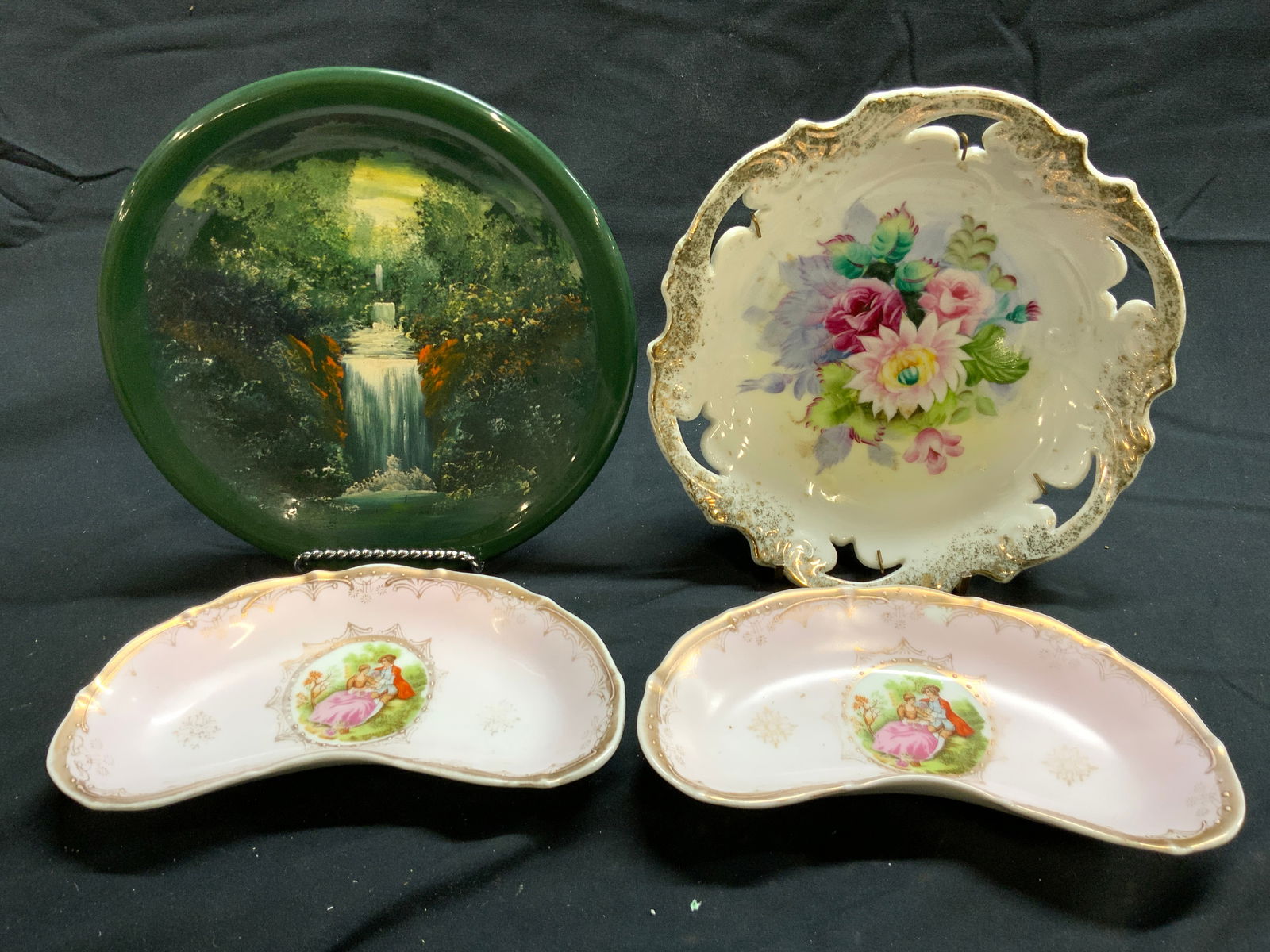 Lot 4 Vintage Assorted Porcelainware (1 of 6)