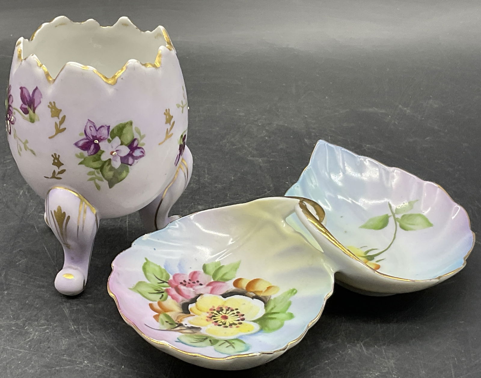 Lot 2 Hand Painted Ceramic Egg Vessel & Dish (1 of 7)