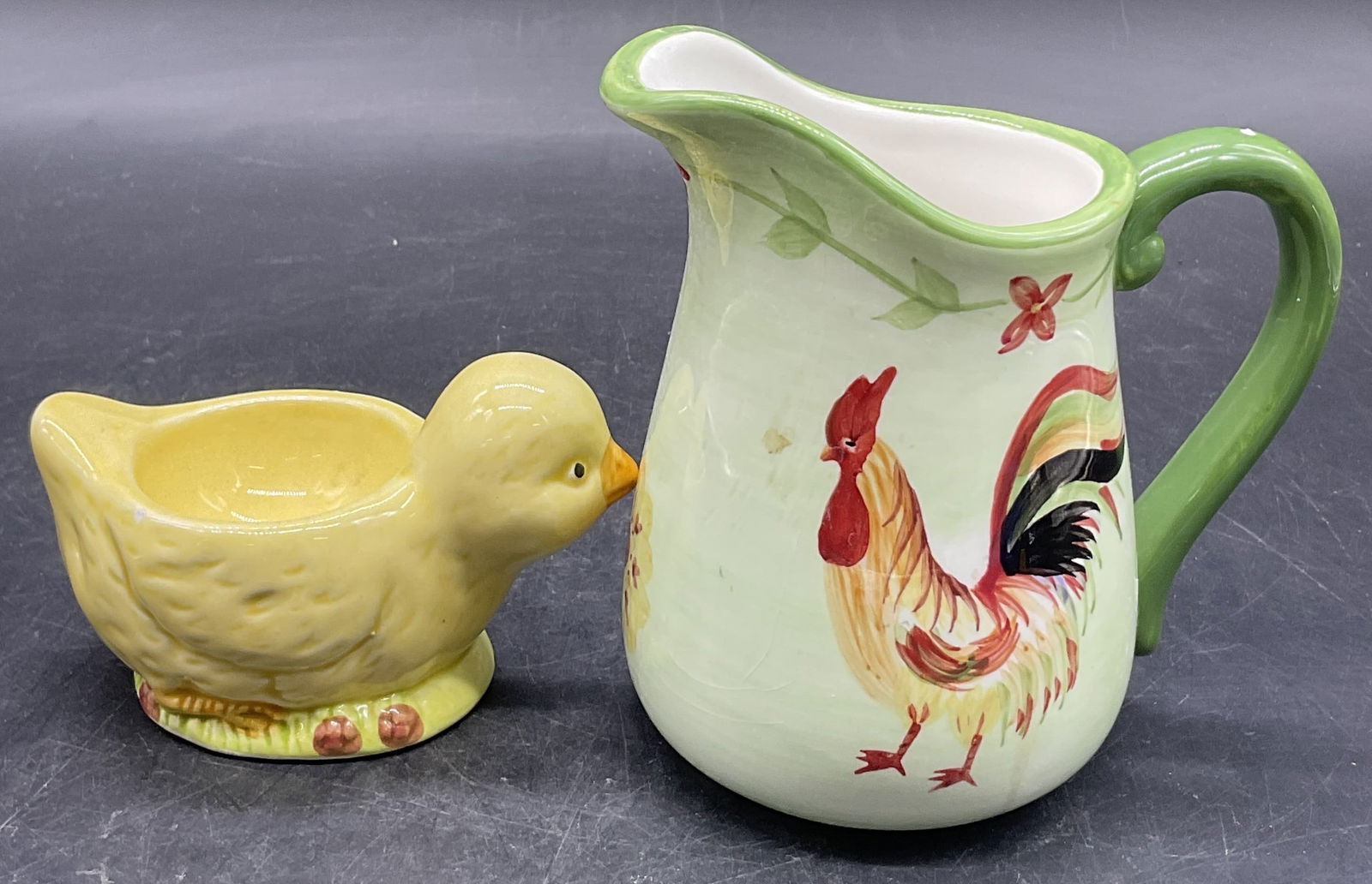 Lot 2 Pfaltzgraff Ceramic Creamer & Chick Egg Cup (1 of 8)