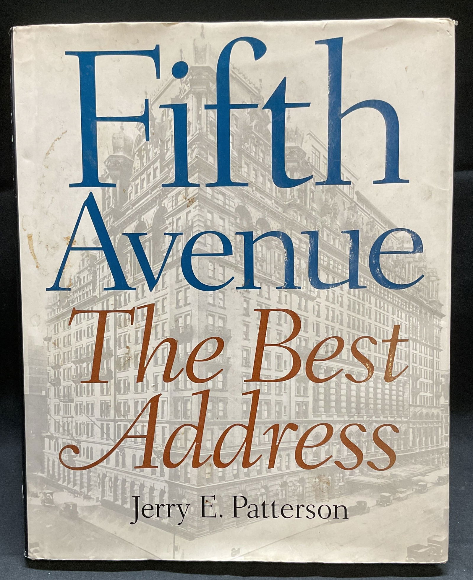 Fifth Avenue The Best Address, Illustrated 1998 (1 of 7)