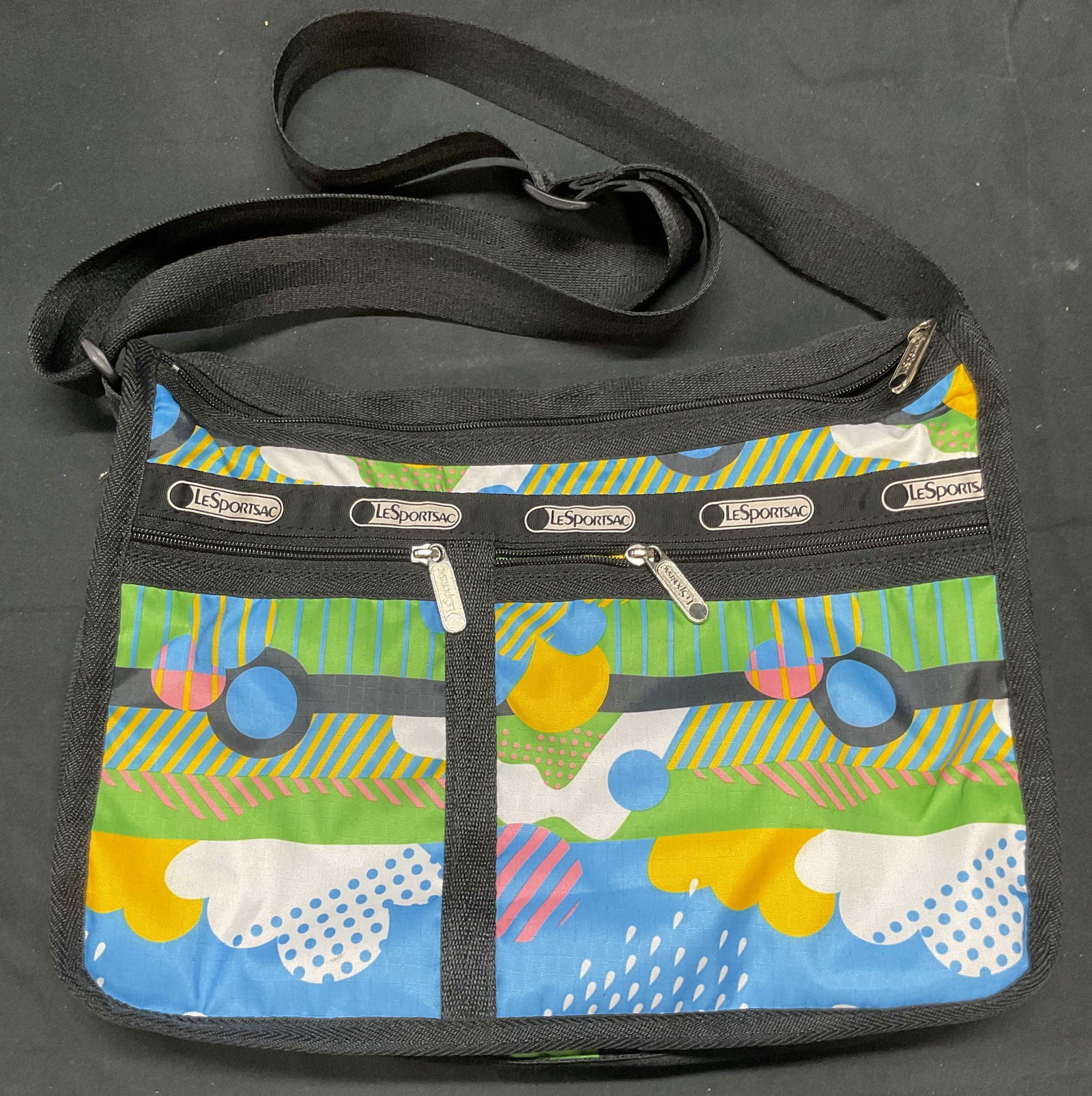 Le Sportsac Graphic Prink Handbag (1 of 6)