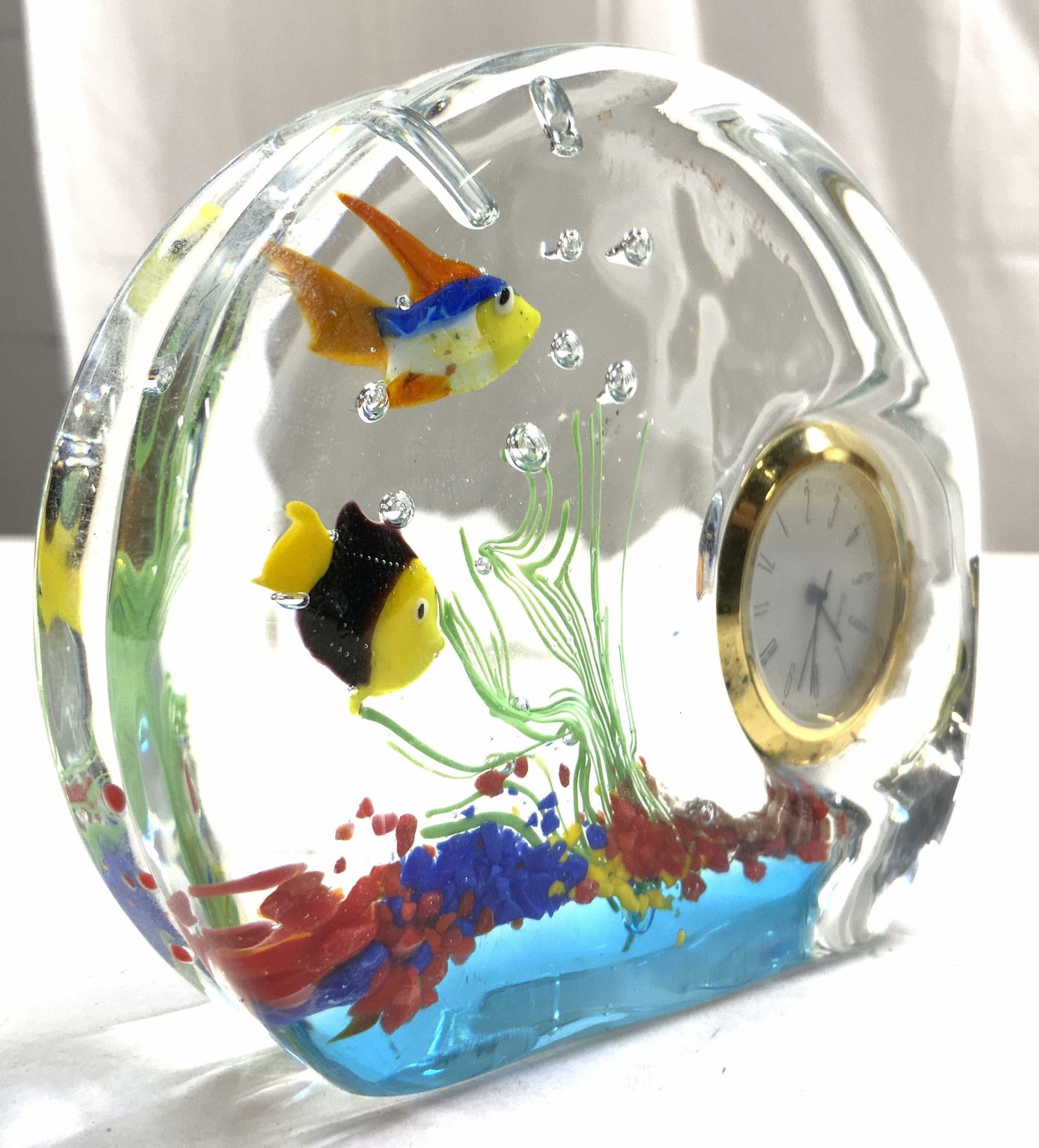 Art Glass Desk Clock W Multi Toned Fish Detail (1 of 6)