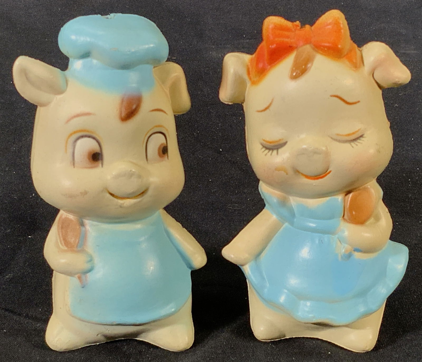 Two Pig Chefs Salt & Pepper Shakers (1 of 7)