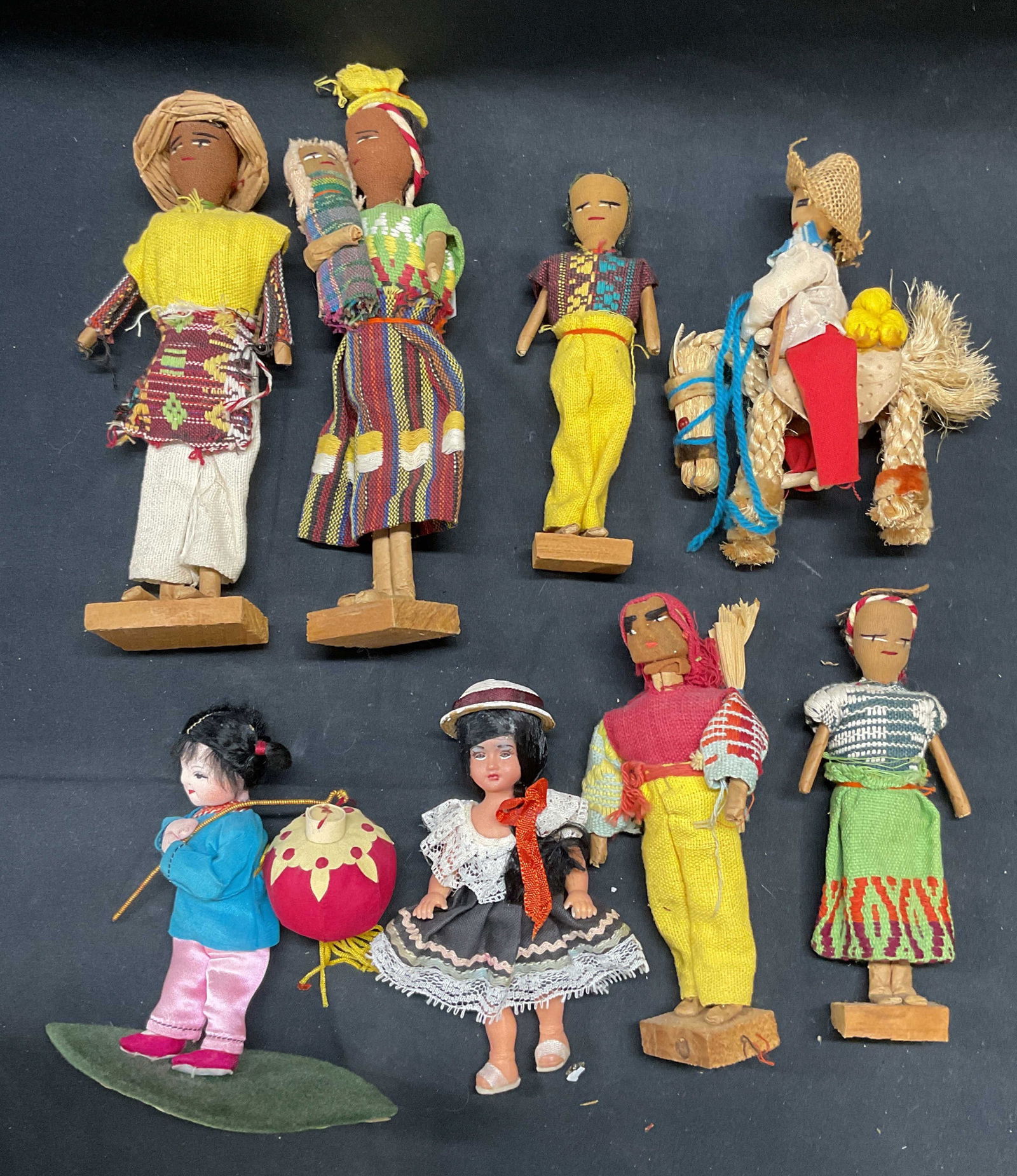 Group Lot Vintage Handmade Dolls (1 of 6)