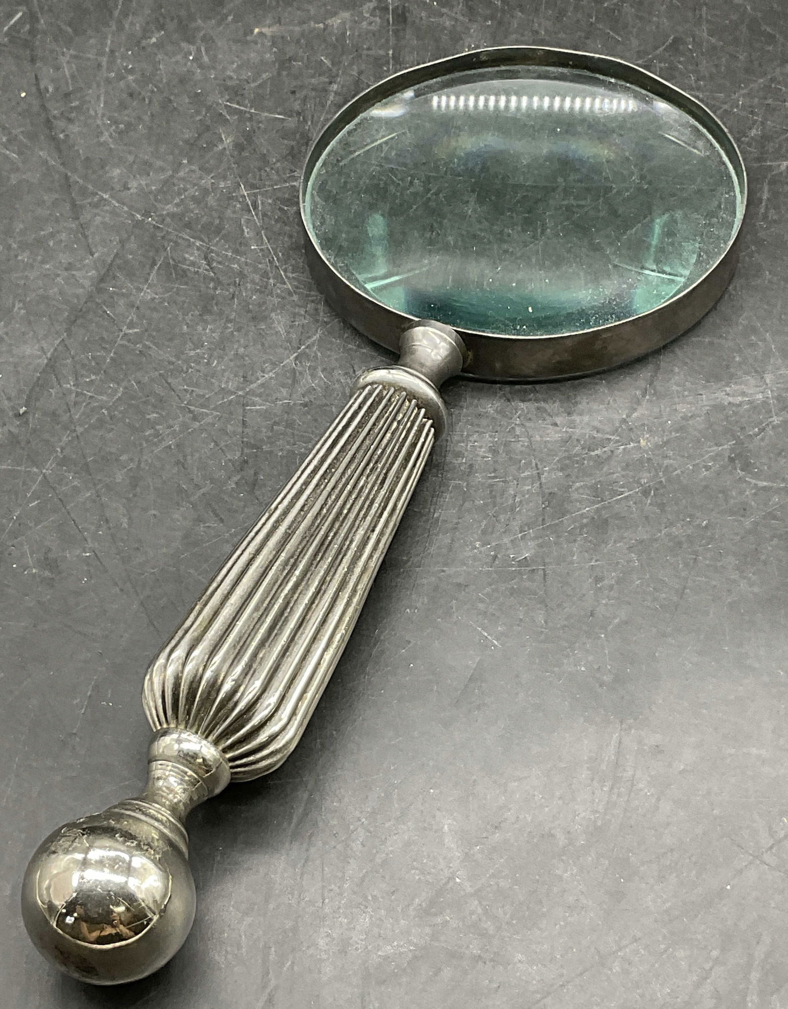 Vtg Silver Tone Metal Handheld Magnifying Glass (1 of 6)