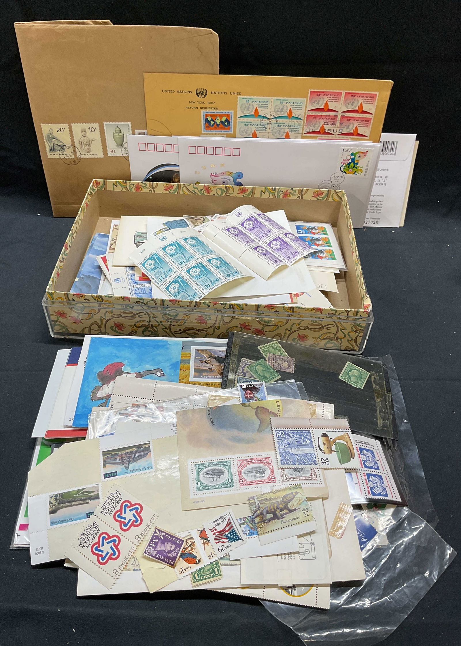Group Lot Vintage USA Stamp Collection (1 of 6)