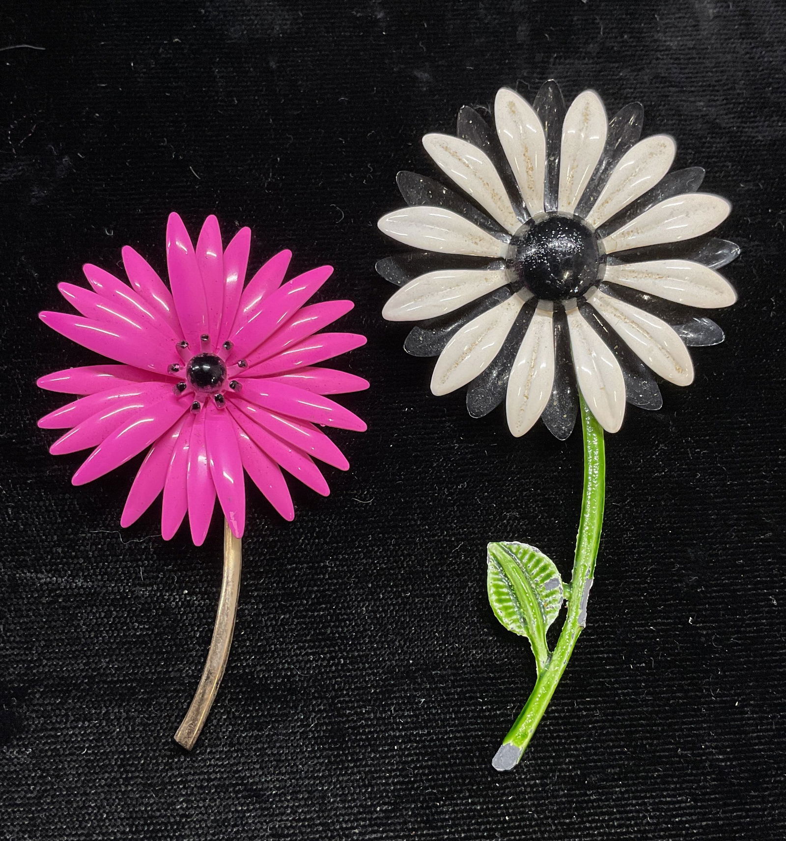 Lot 2 Vtg Trifari Enamel Flower Brooch + (1 of 6)