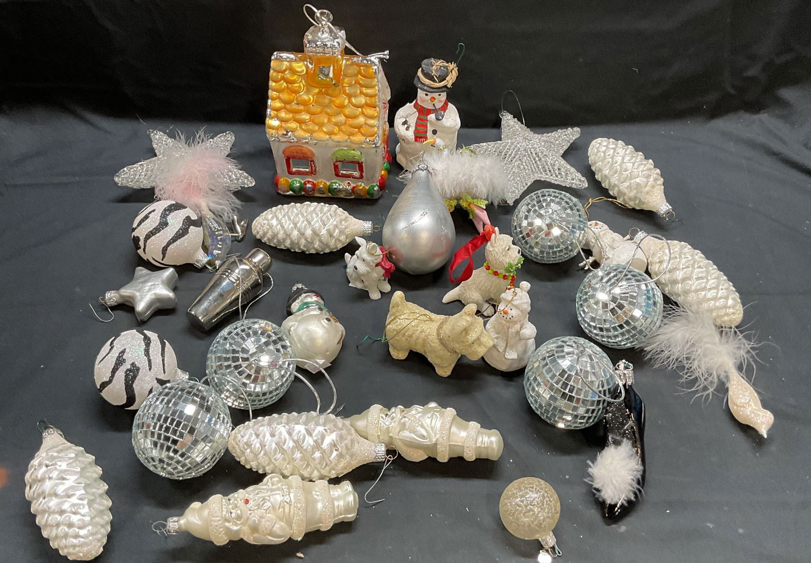 Group Lot Glass Ball, Santa, Star, More Ornaments (1 of 6)