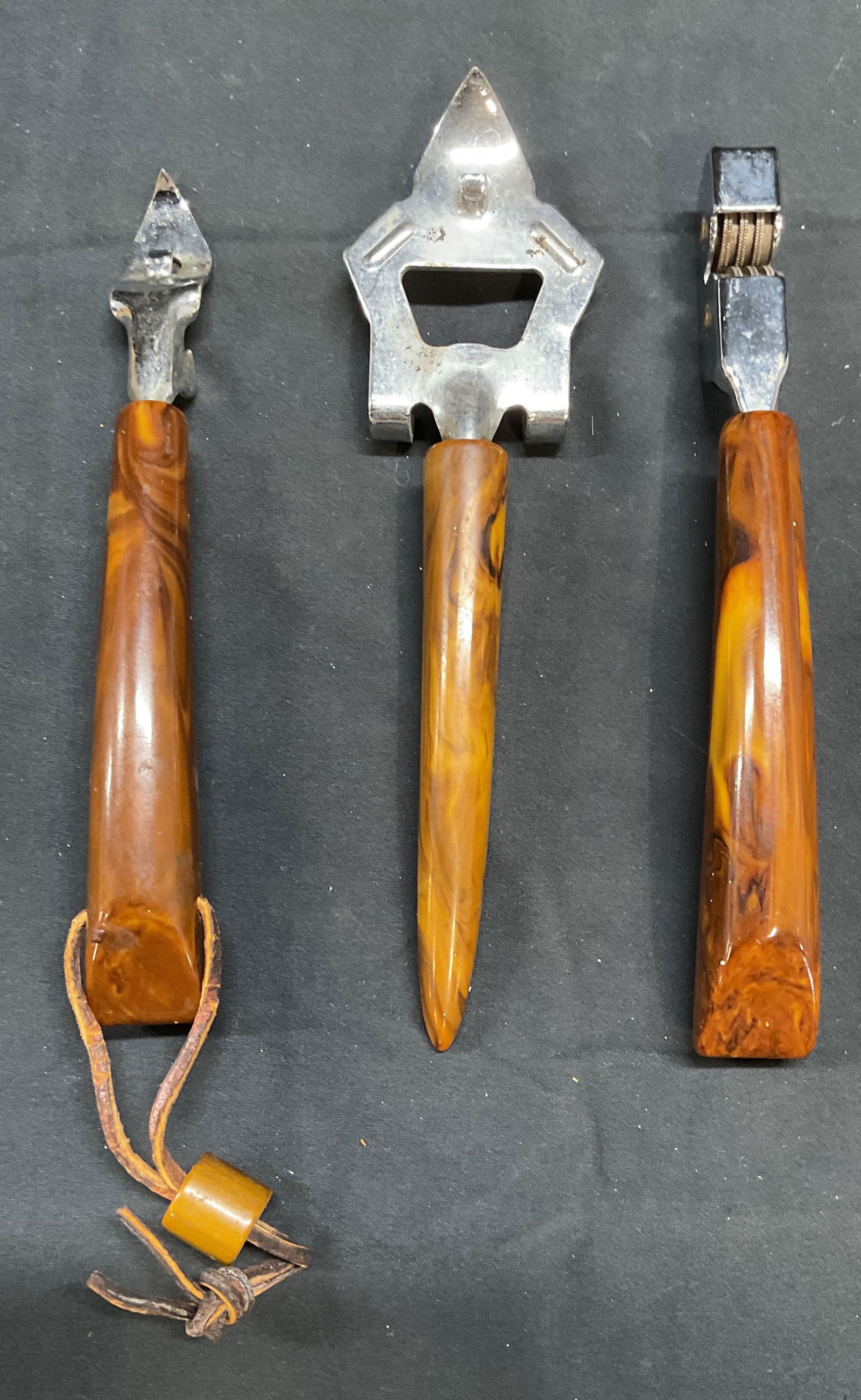 Set 3 Faux Horn Lucite Handle Can/Bottle Openers (1 of 6)