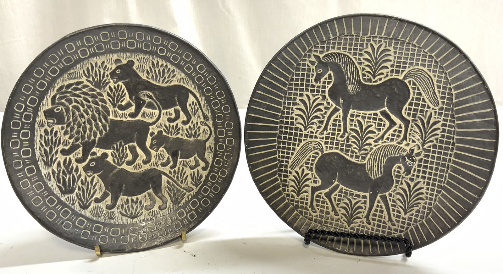 STEPHAN KNIAT Signed Lot 2 Ceramic Plates (1 of 8)