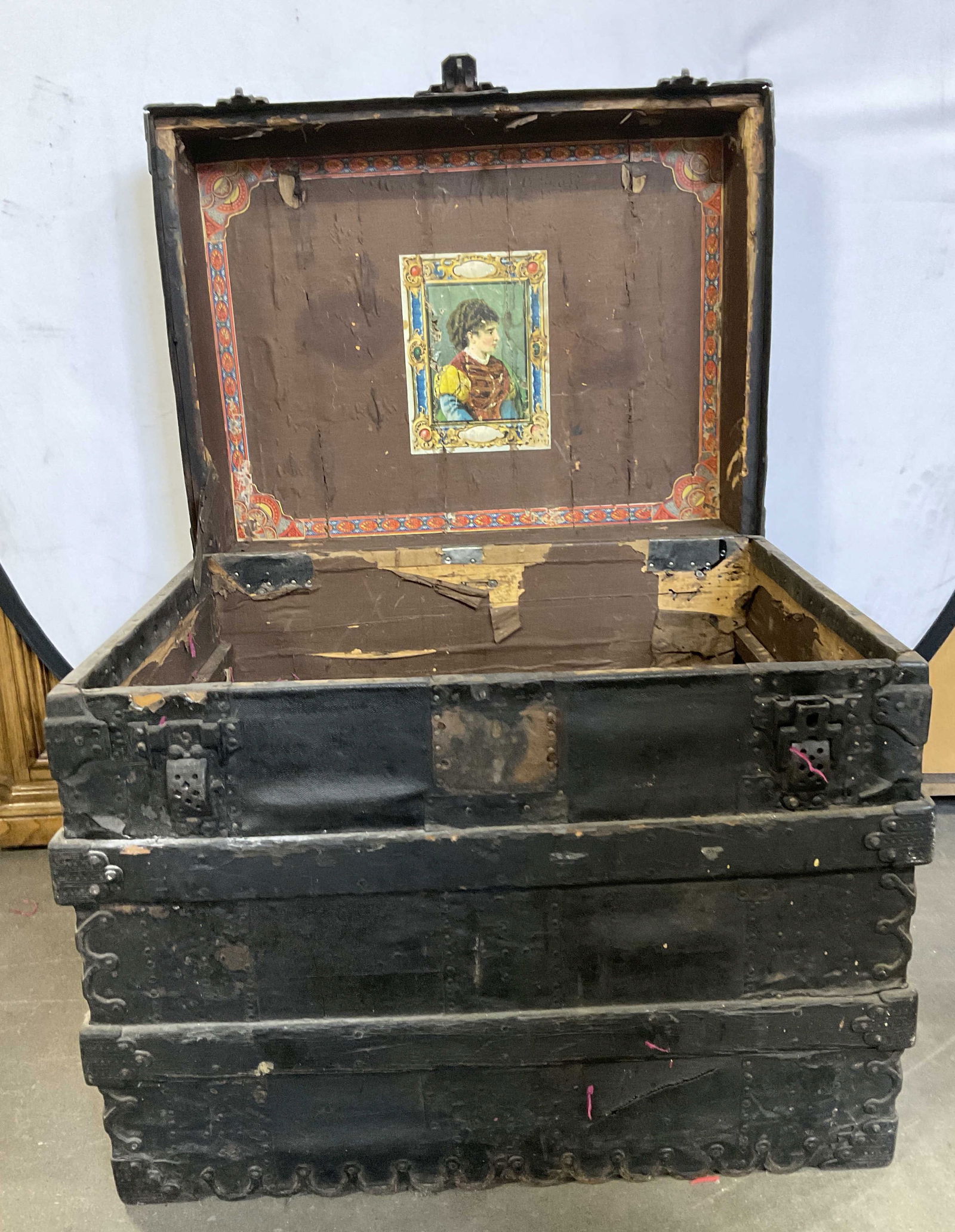 SK NUDSO MAKER Antique Travel Trunk, Chicago (1 of 12)