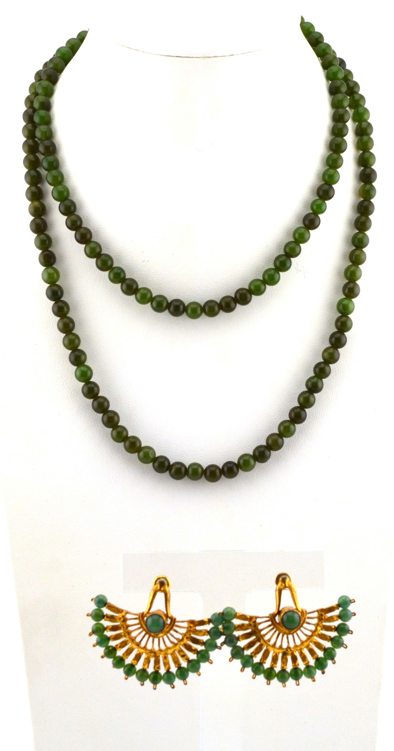 Vintage Jade Necklace & Earrings (1 of 4)