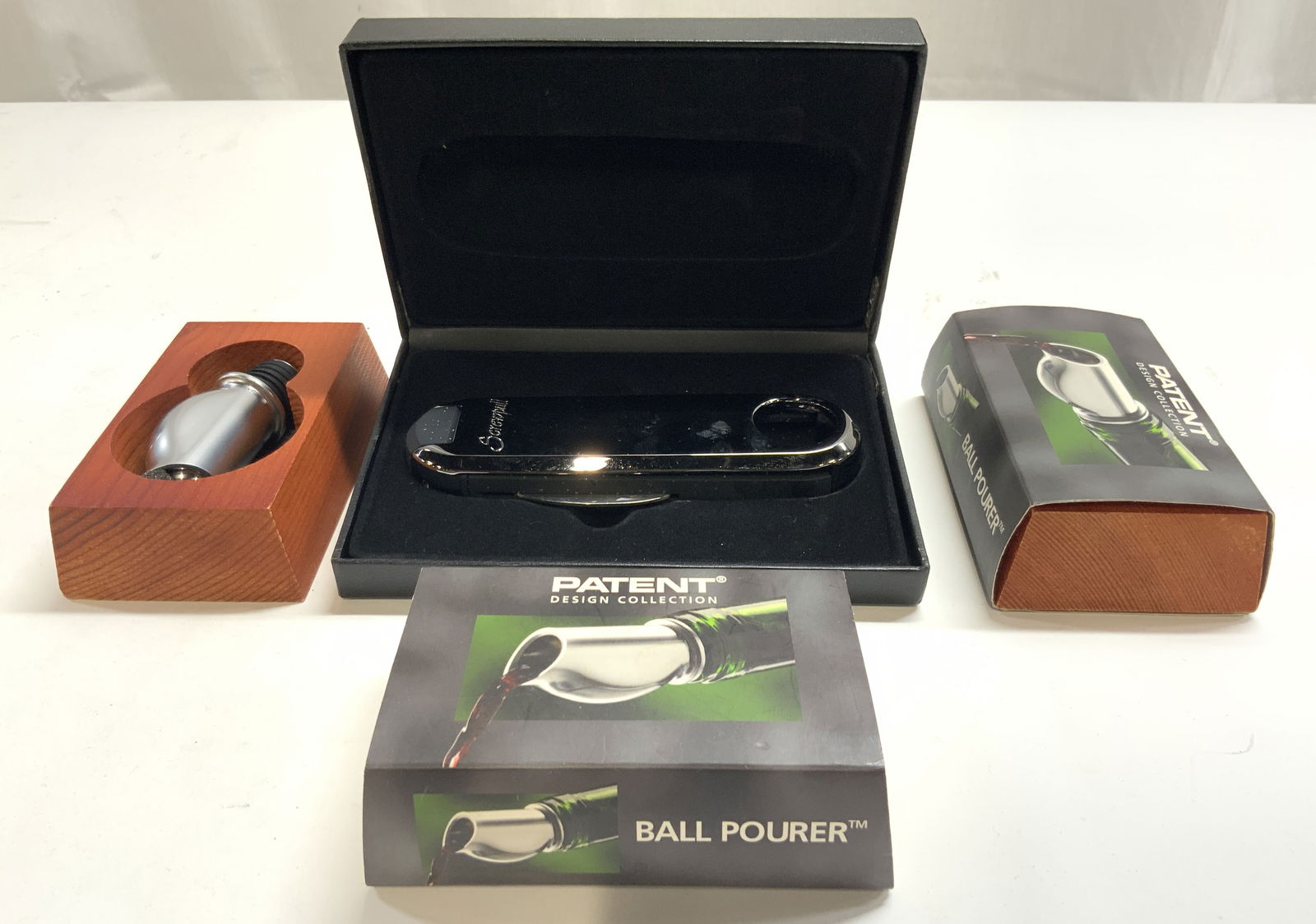 Lot 3 Ball Pourer, Case & Screwpull Corkscrew (1 of 8)