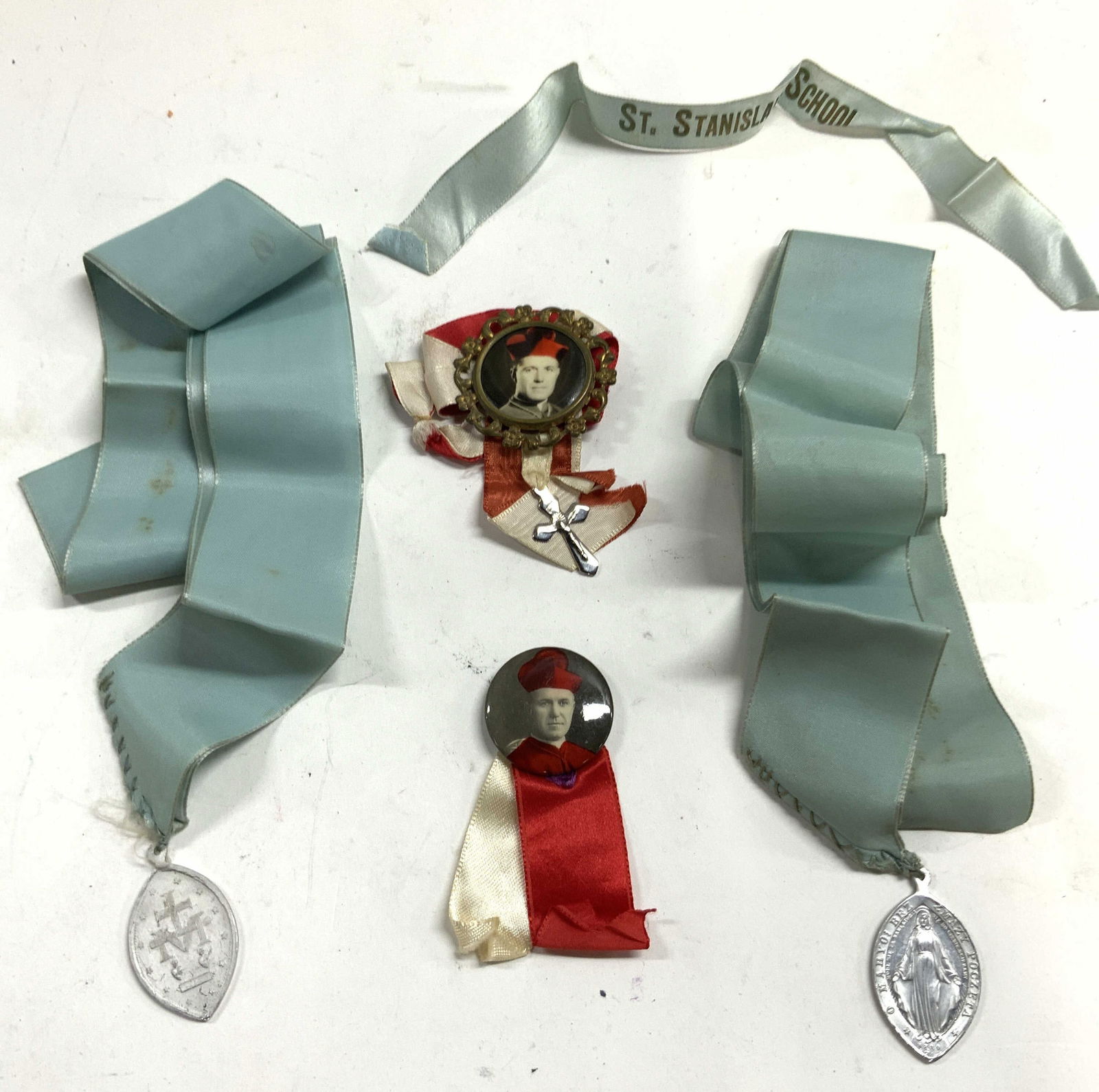 Lot 5 Assorted Religious Ribbons, Pins & Medals (1 of 7)