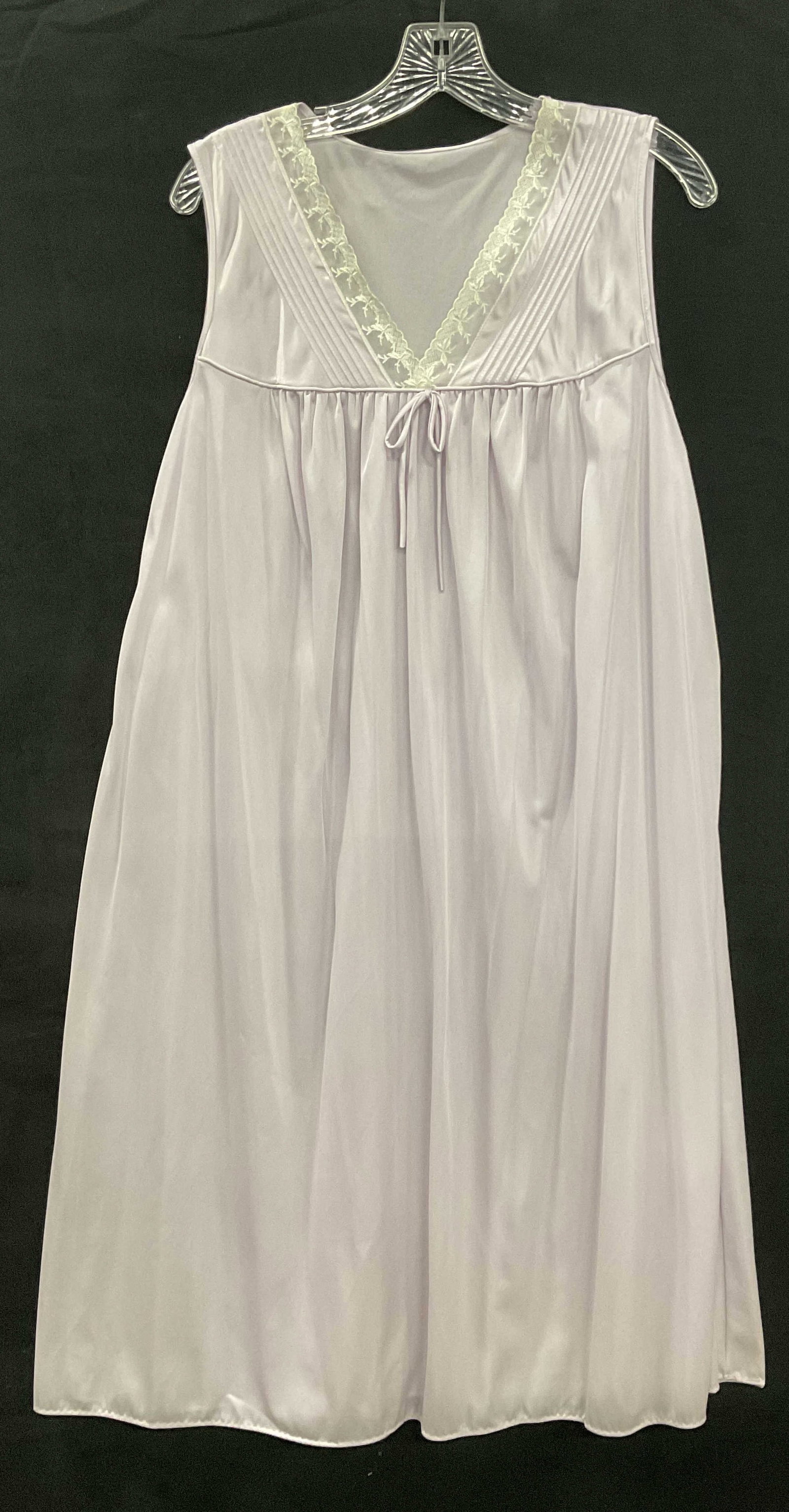KOMAR USA Vintage Light Purple Nightgown: KOMAR USA Vintage Light Purple Nightgown. Lace accent to the top. Tag reads KOMAR, AVERAGE LARGE, 100% ANTRON, MADE IN USA. Length measured flat approx. 40 inches. Surface wear consistent with age, us