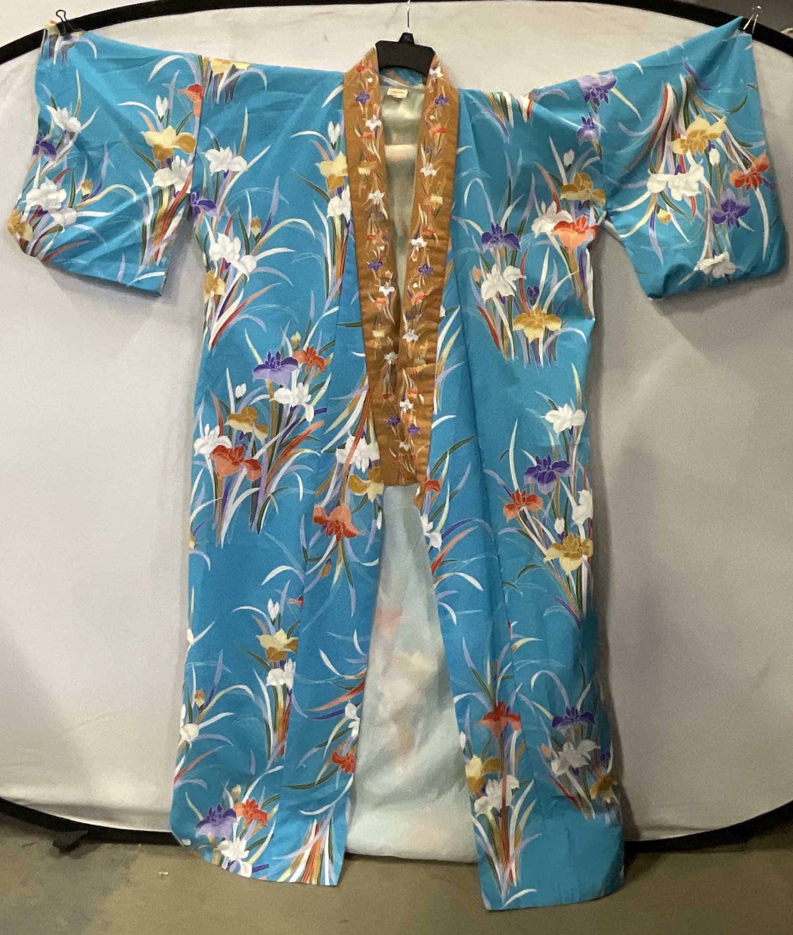 HAYASHI KIMONO Blue Floral Pattern Kimono, Japan: Vintage HAYASHI KIMONO Blue Floral Pattern Kimono. Tag reads 100% Polyester, Made in Japan, HAYASHI KIMONO. Length measures approx. 53 inches, measured flat. Armpit to armpit measures approx. 26 inche