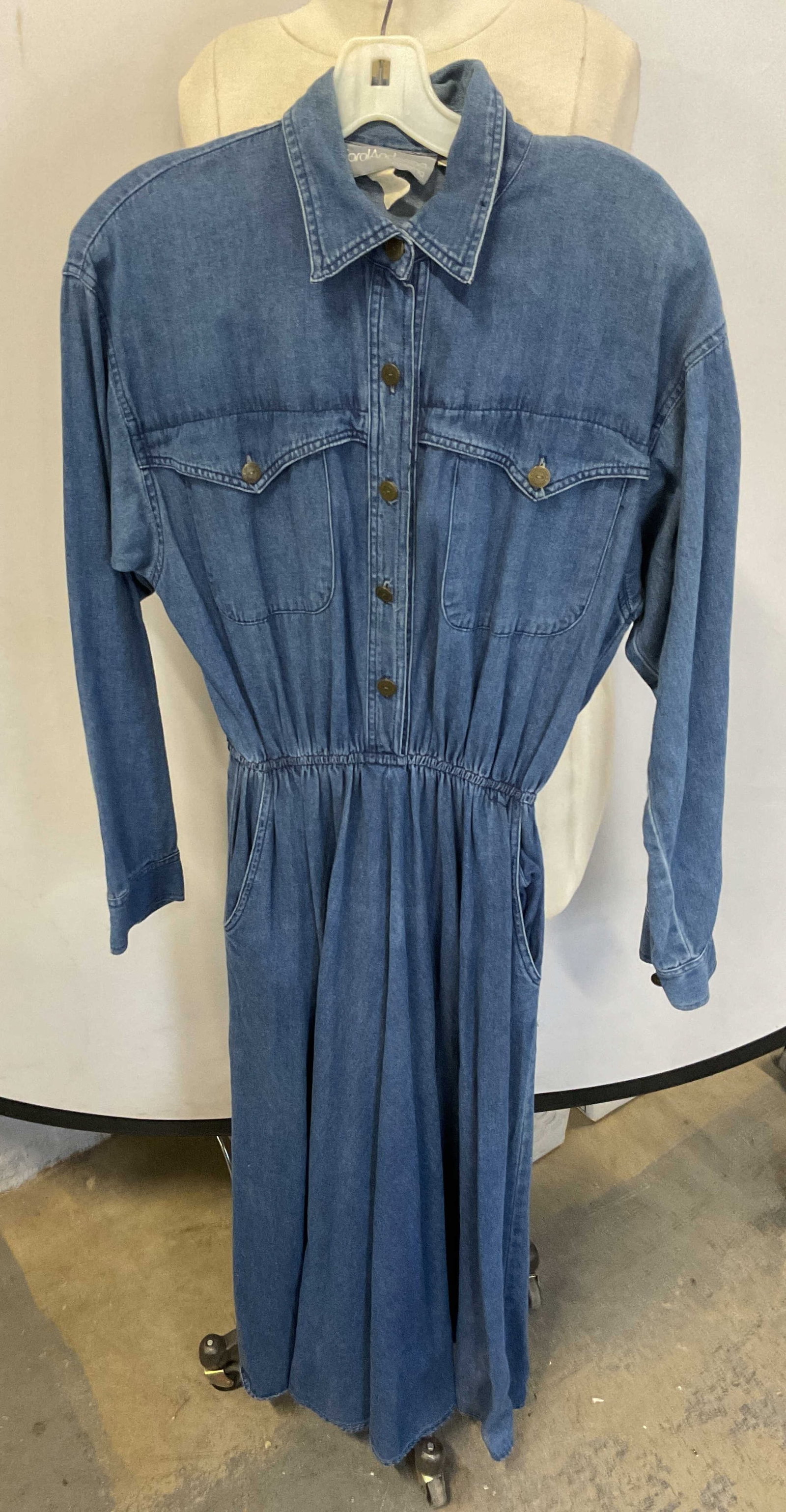 Carol Anderson Denim Maxi Dress: Carol Anderson denim long sleeve maxi dress. Size 10. 100% cotton. Some wear to material including blemishes observed. Carol Anderson. Carol Anderson dress, denim dress, maxi dress, long sleeve dress,