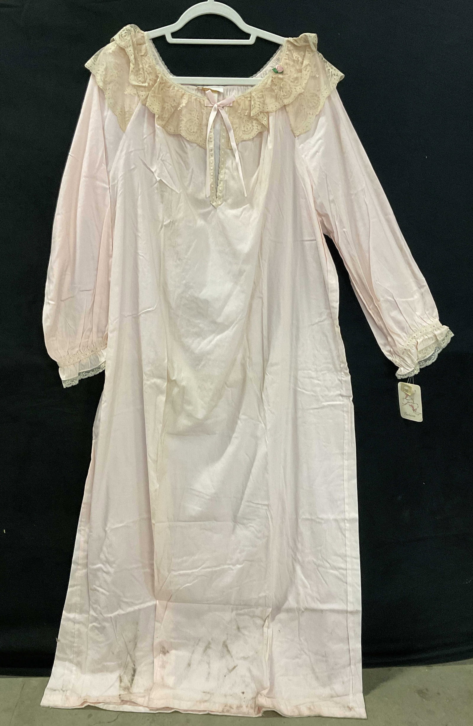 BARBIZON NWT Vintage Pink Nightgown, Org Tags: BARBIZON NWT Vintage Pink Nightgown. Pink hued with lace accents. Original BARBIZON tags attached. Brand tag reads BARBIZON, L. Polyester, cotton, and nylon blend. Measured flat approx. 51.5 inches in