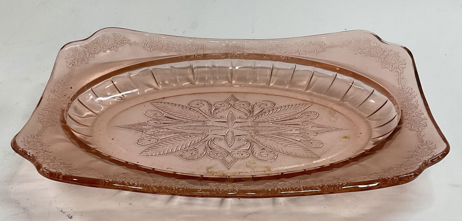 Vintage Pink Depression Glass Serving Dish (1 of 7)