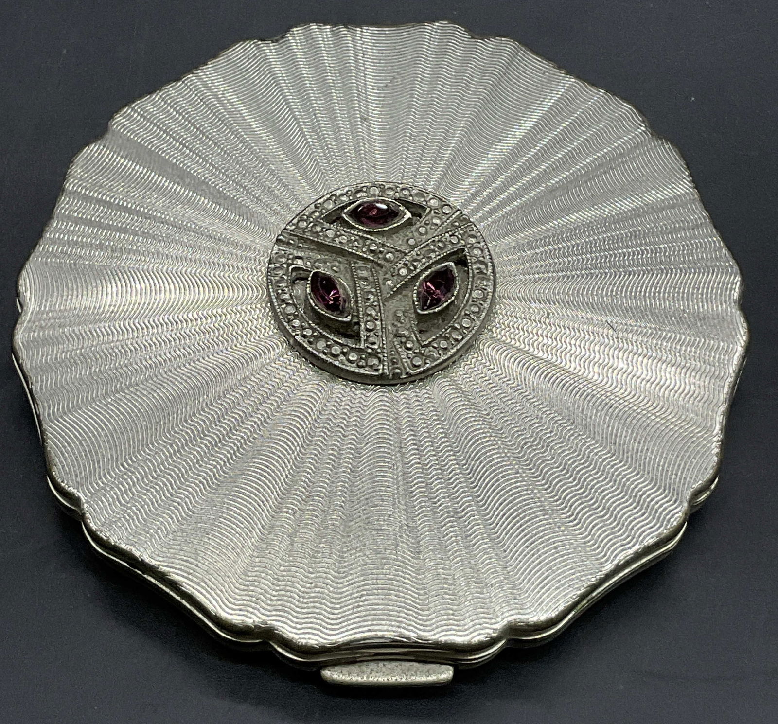 STRATTON ENGLAND Vintage Bejeweled Compact (1 of 8)