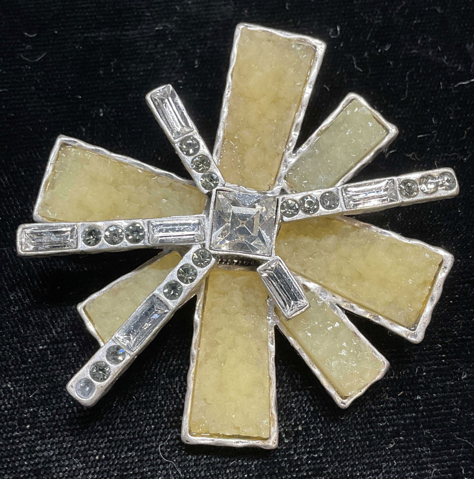 Vintage Silver Tone Crystal Lucite Brooch: Vintage silver tone crystal and faux stone lucite abstract brooch/pendant. Hinge pin and bail on underside. Measures approx 2.5 inches wide. Some wear including scratching observed. Jewelry, estate je