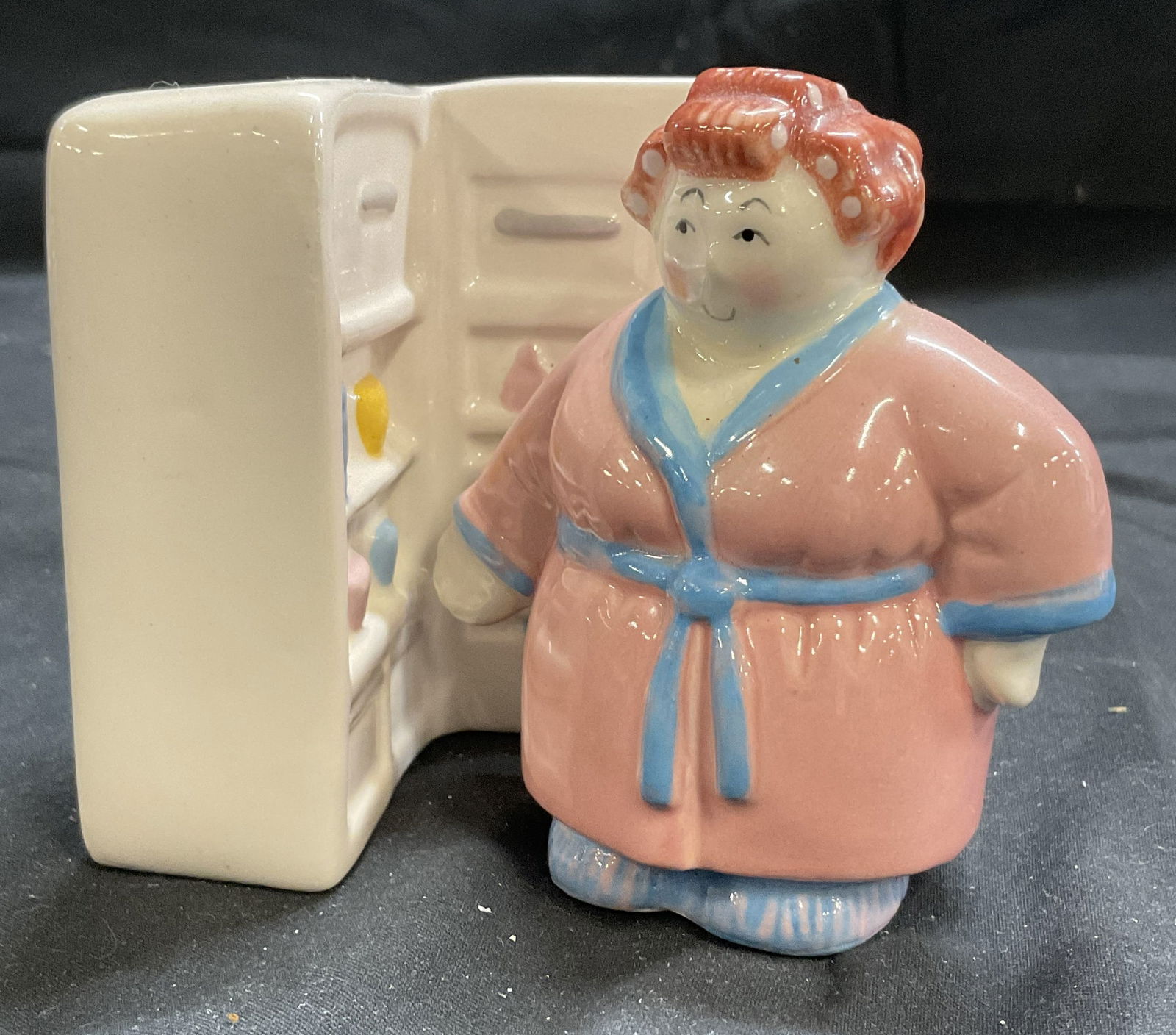 CLAY ART Porc Lady & Fridge Salt & Pepper Shakers: Underside of female figure has tag which reads CLAY ART. Lion includes 1 shaker with open fridge form, & 1 female figure wearing a robe. Each piece is porcelain. Fridge form shaker measures approximat