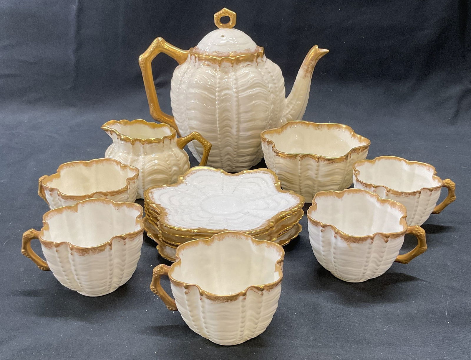 13 Vintage Gilt Porcelain Shell Motif Tea Set (1 of 12)