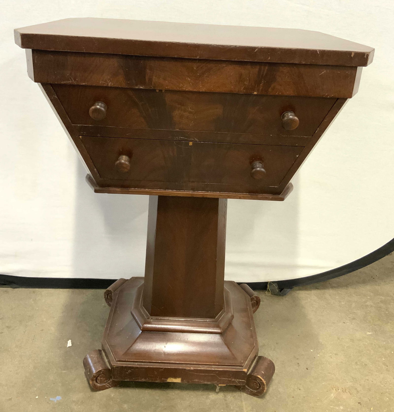 Vntg Wooden 2 Drawer Pedestal Table Jewelry Chest: Table is vintage and wooden. Piece is brown toned. Table has 2 drawers, each with knob style handles. Top of piece has lid which opens to sectioned jewelry chest areas. Measures approximately 28 inche