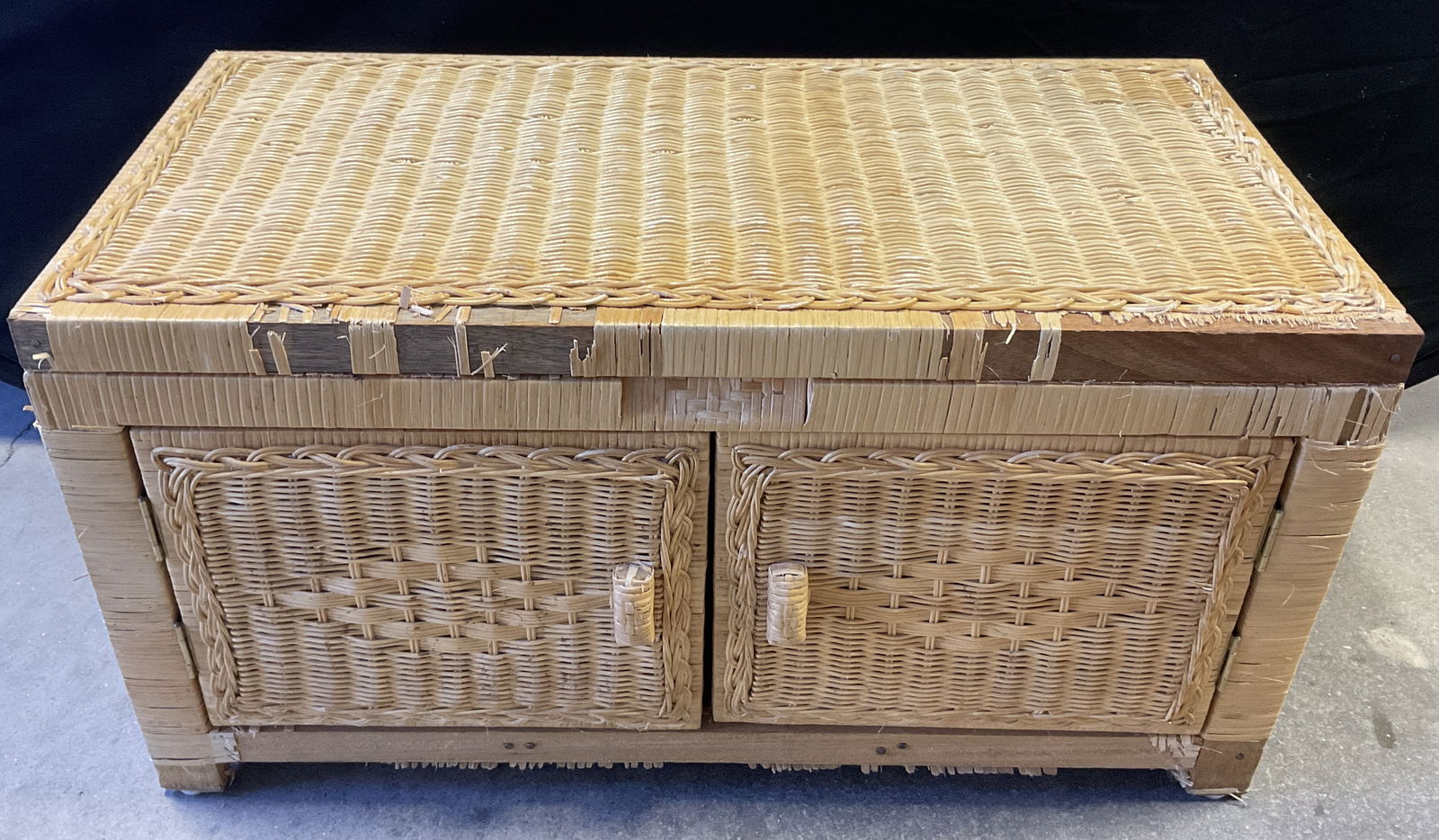 Woven Wicker Trunk With Doors & Hinged Lid (1 of 7)
