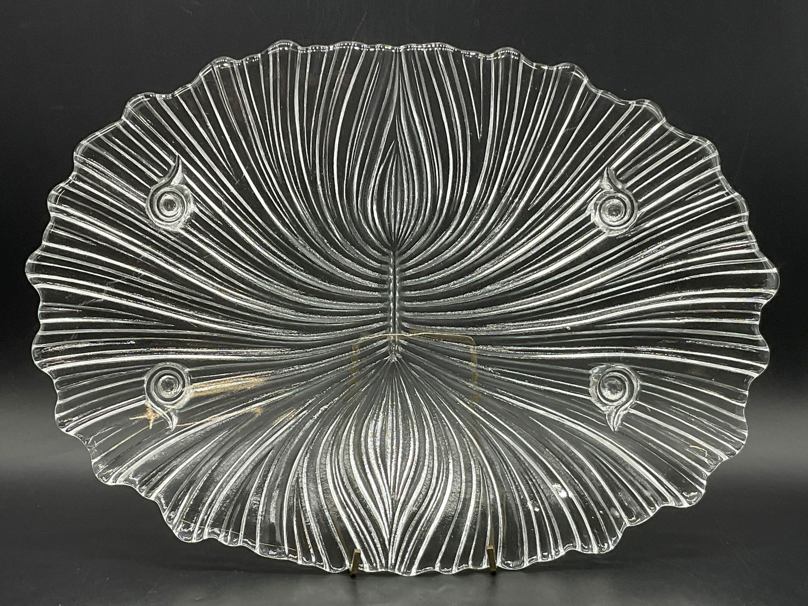 Clear Glass Footed Serving Plate (1 of 7)